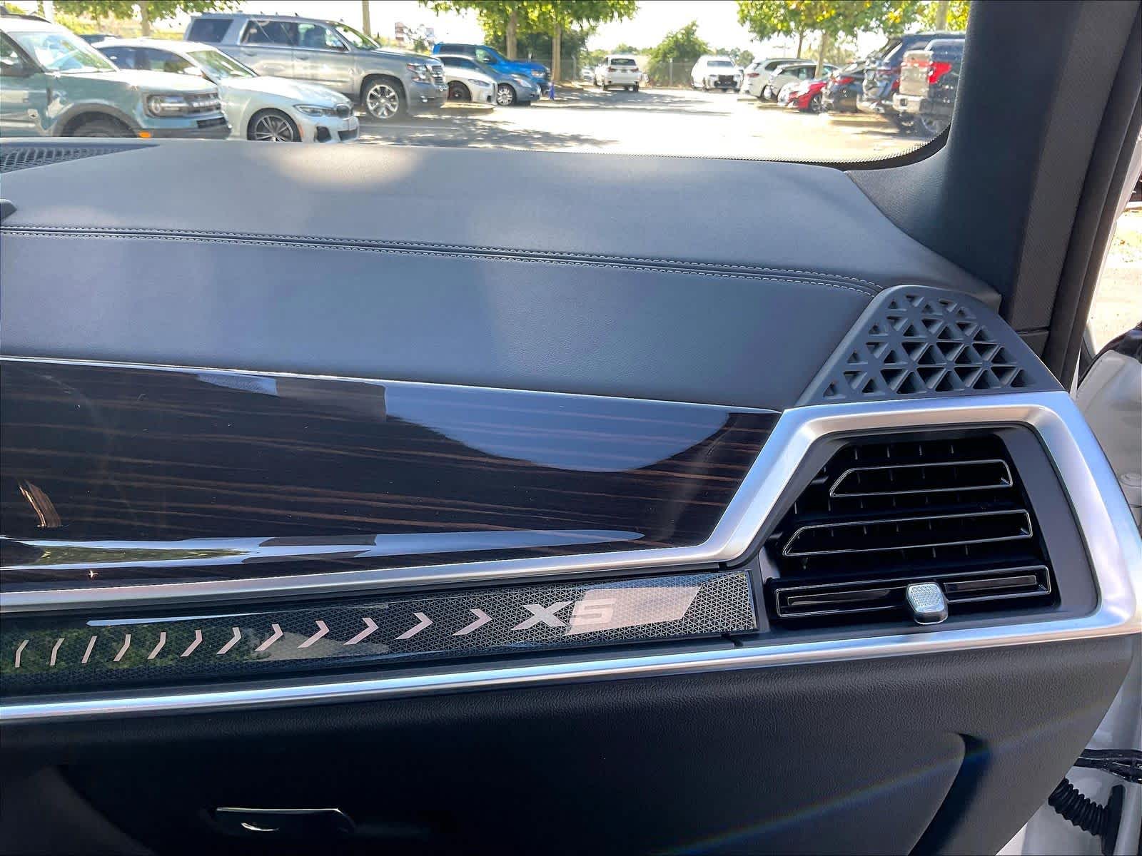 New 2026 BMW X5 xDrive40i SUV