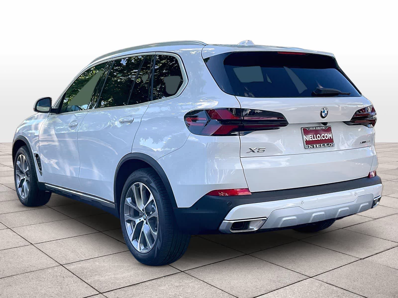 New 2026 BMW X5 xDrive40i SUV