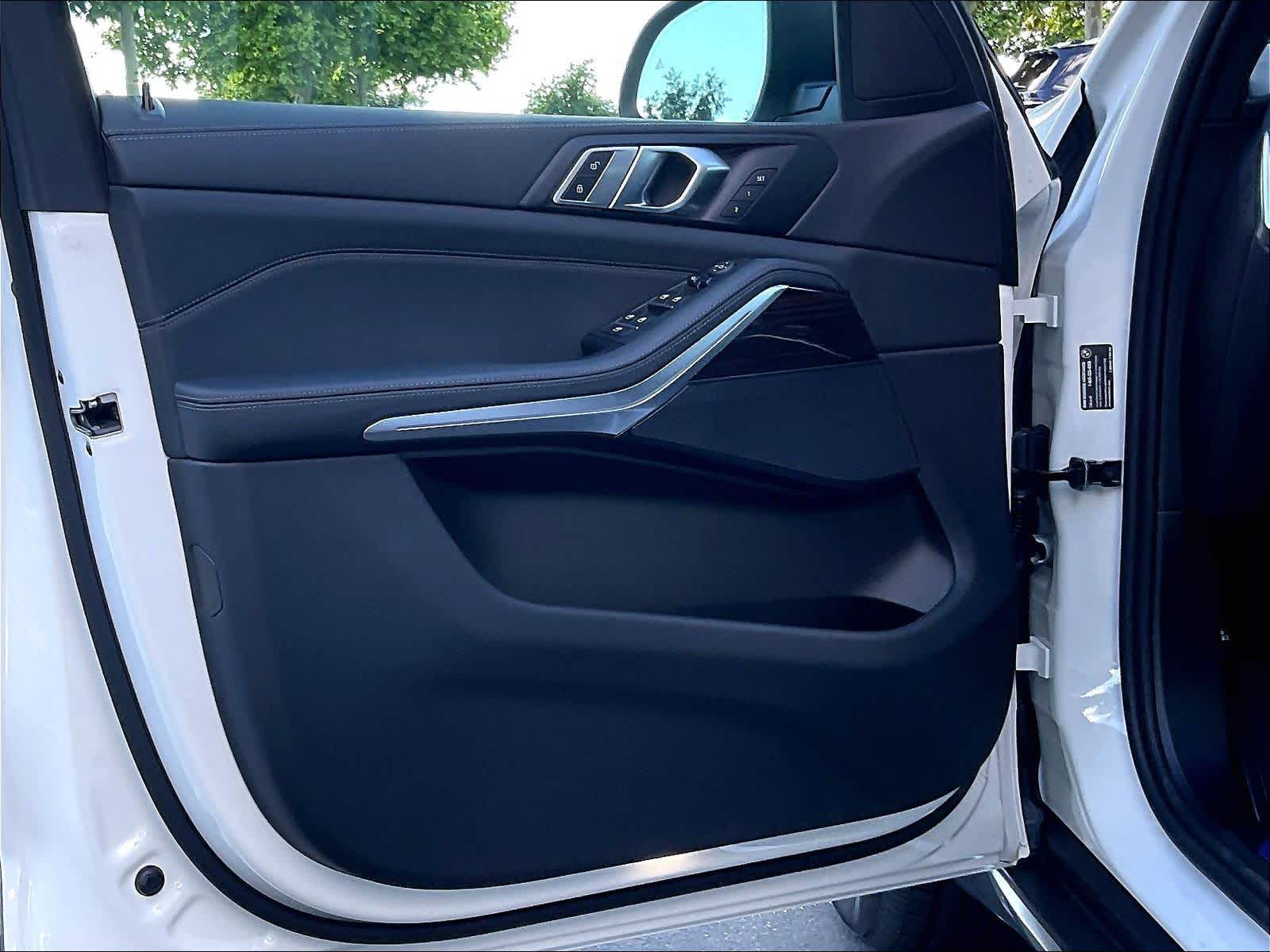 New 2026 BMW X5 xDrive40i SUV