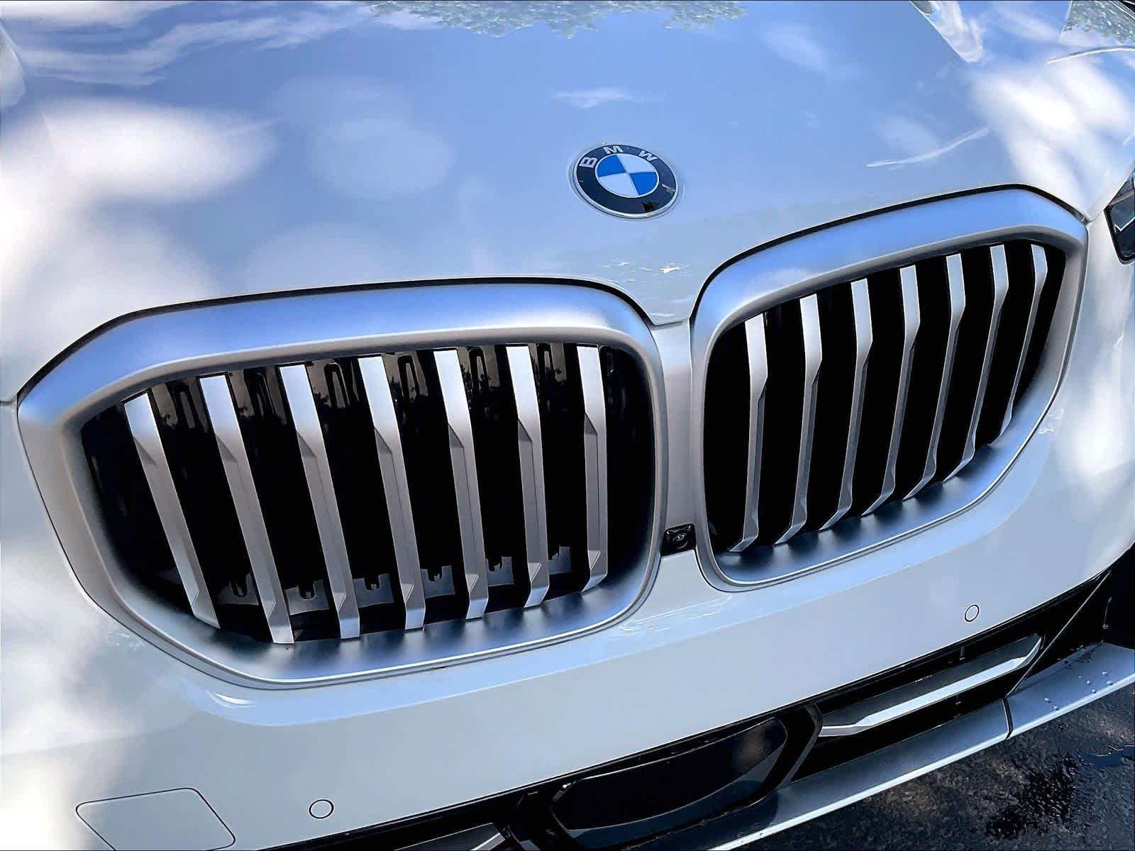 New 2026 BMW X5 xDrive40i SUV