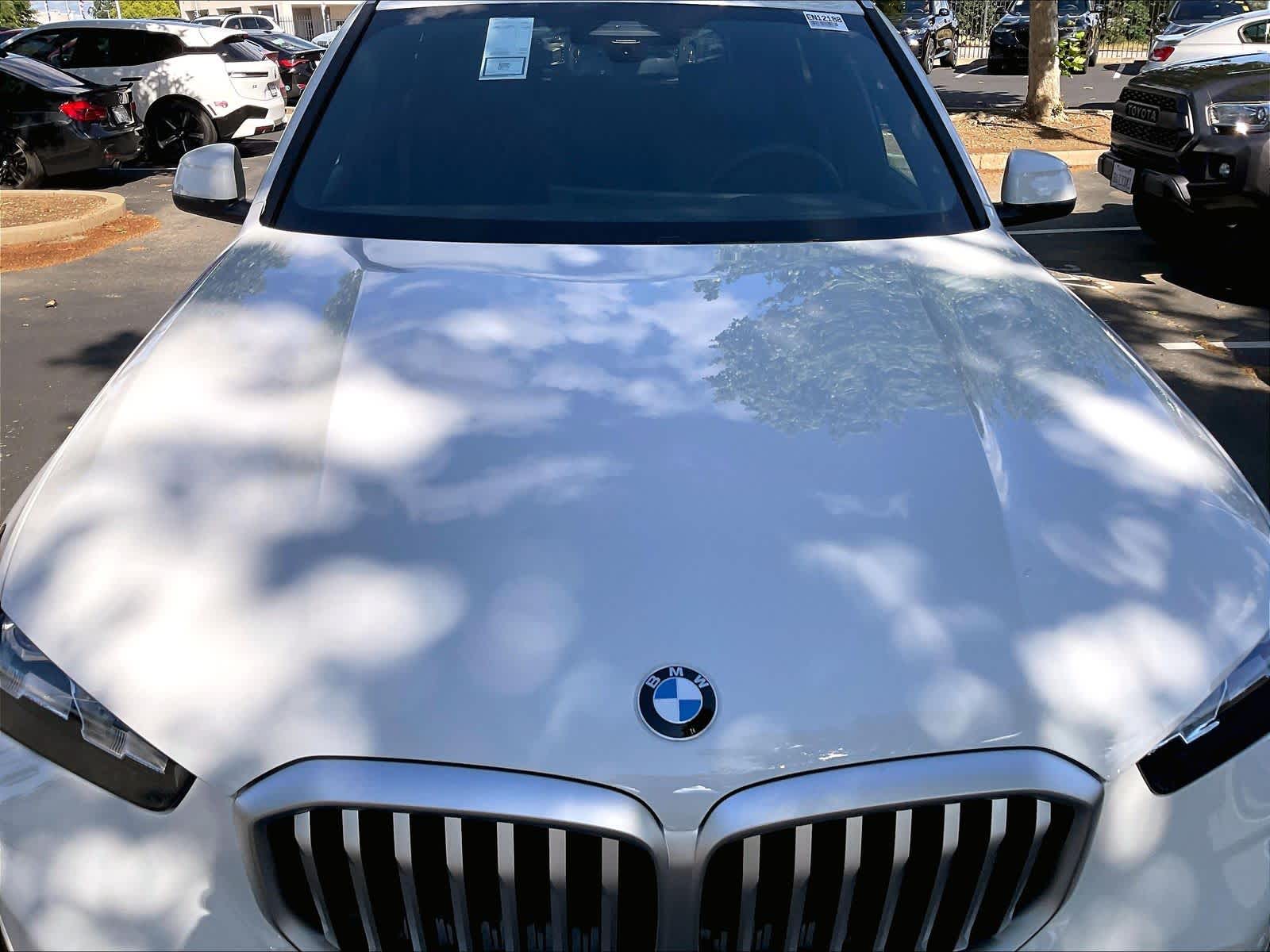 New 2026 BMW X5 xDrive40i SUV