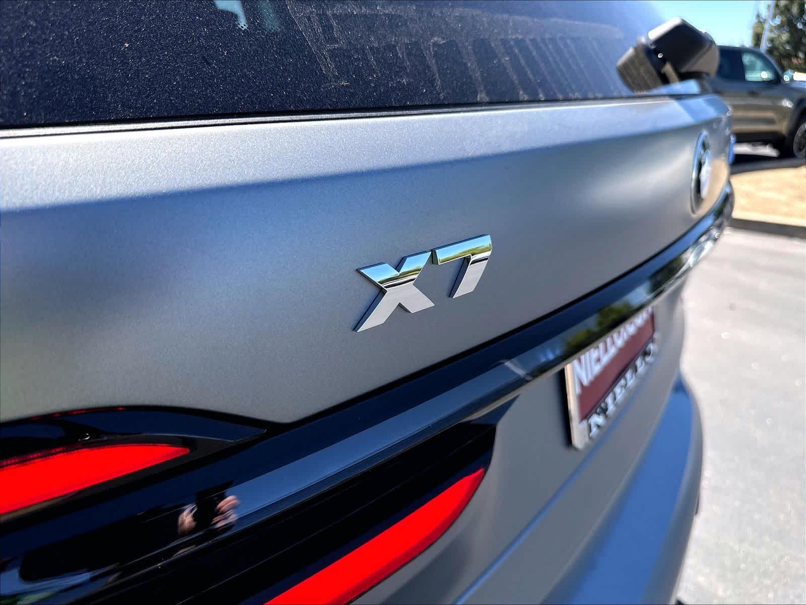 New 2027 BMW X7 M60i SUV