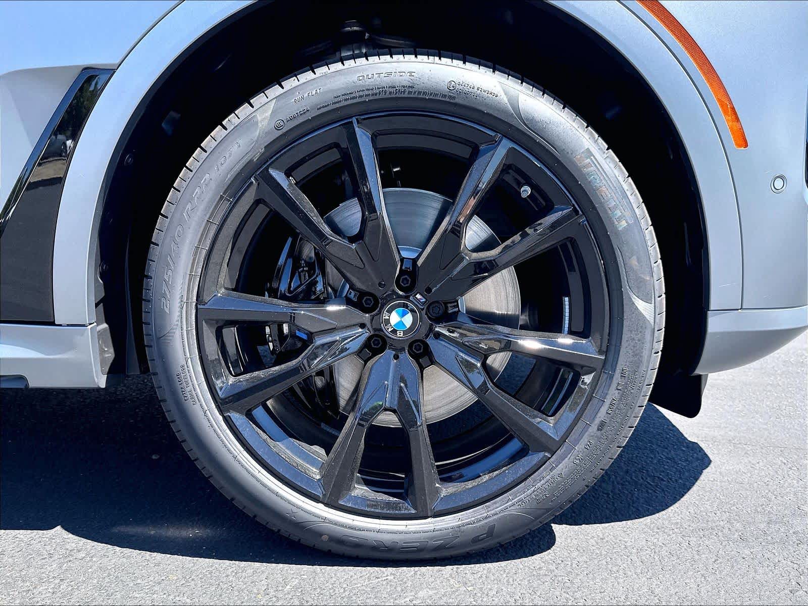 New 2027 BMW X7 M60i SUV