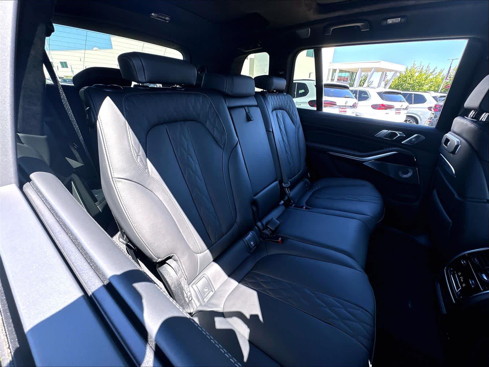New 2027 BMW X7 M60i SUV