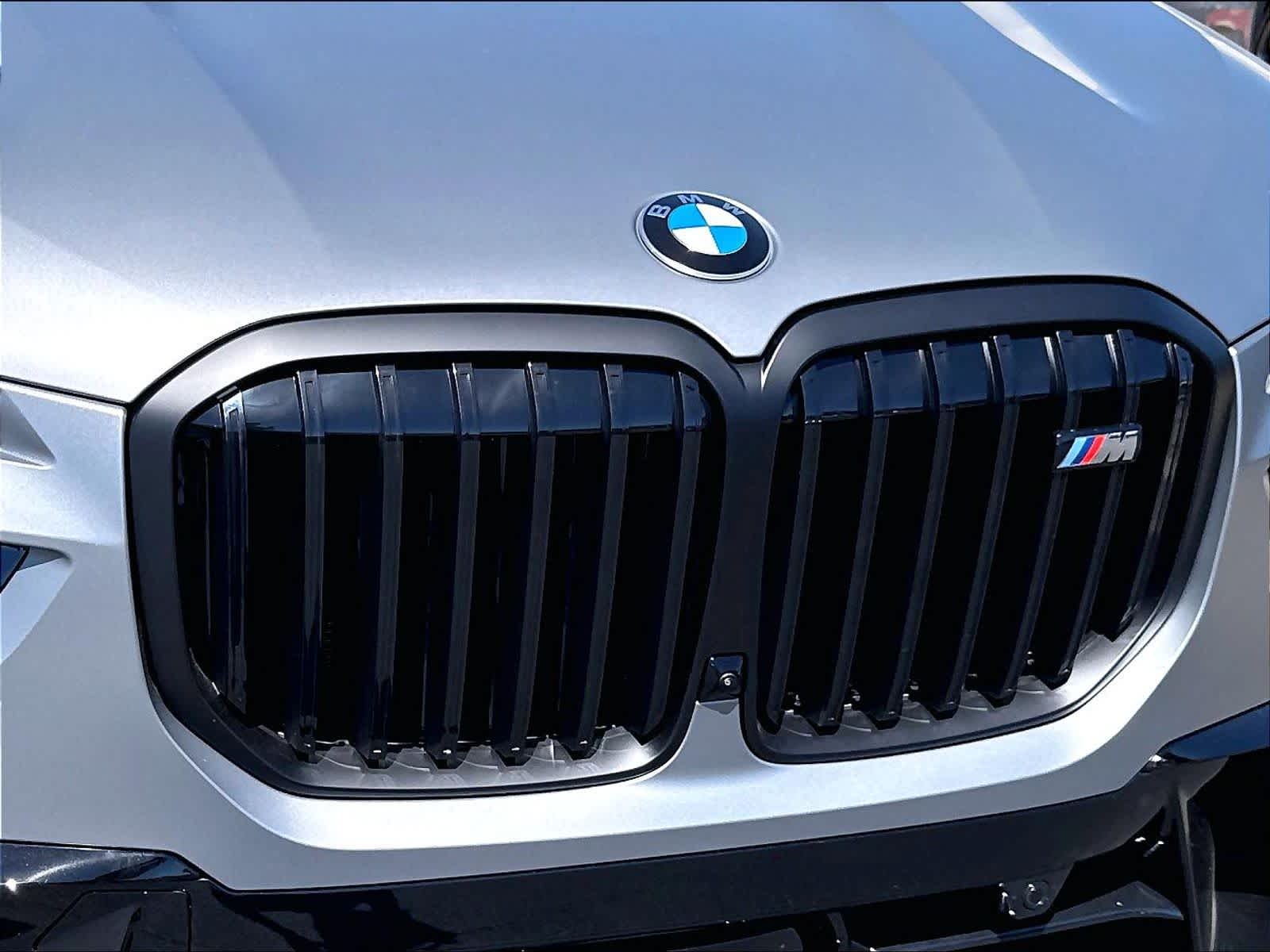New 2027 BMW X7 M60i SUV