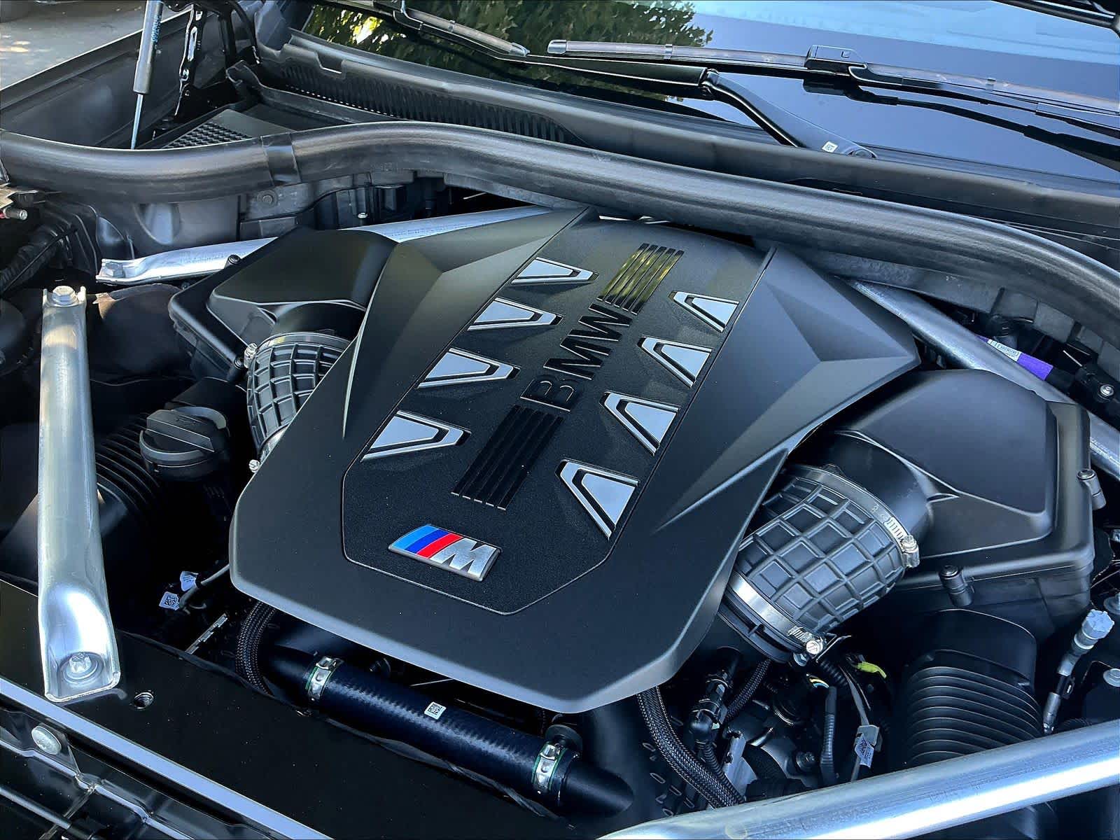 New 2026 BMW X7 M60i SUV
