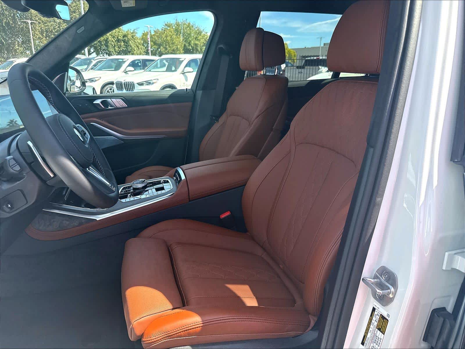 New 2027 BMW X7 M60i SUV