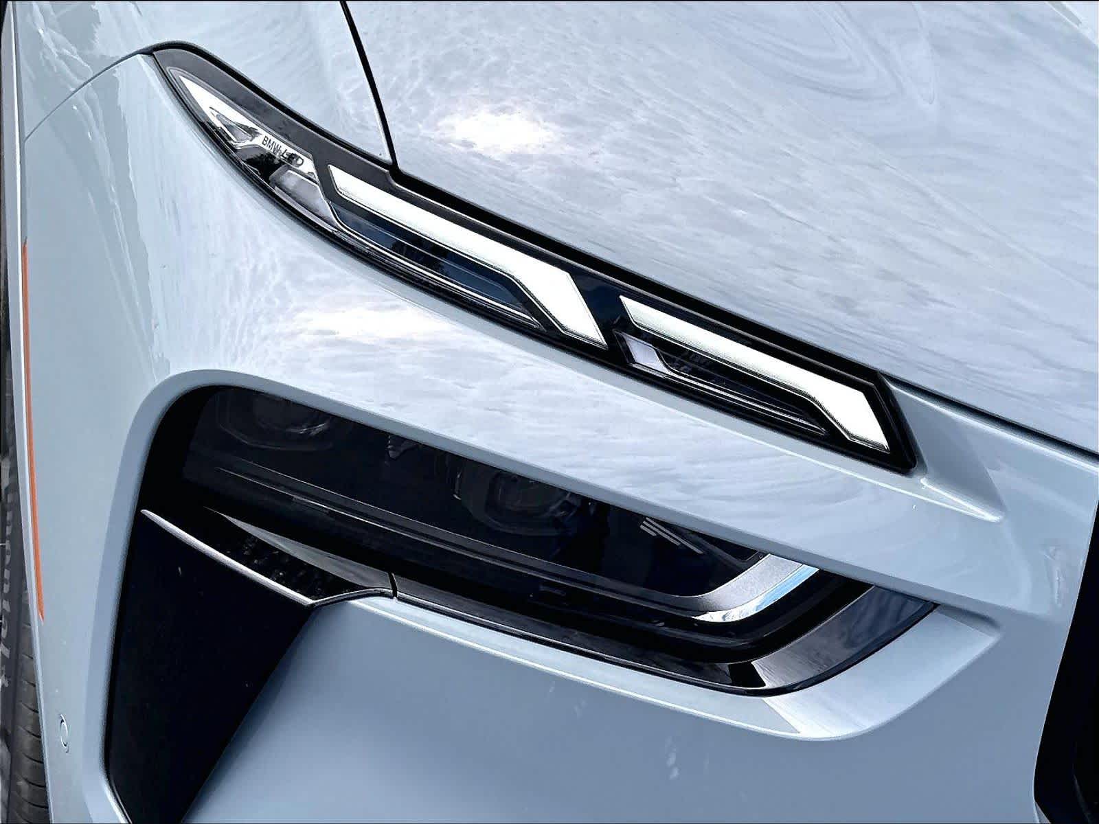 New 2027 BMW X7 M60i SUV