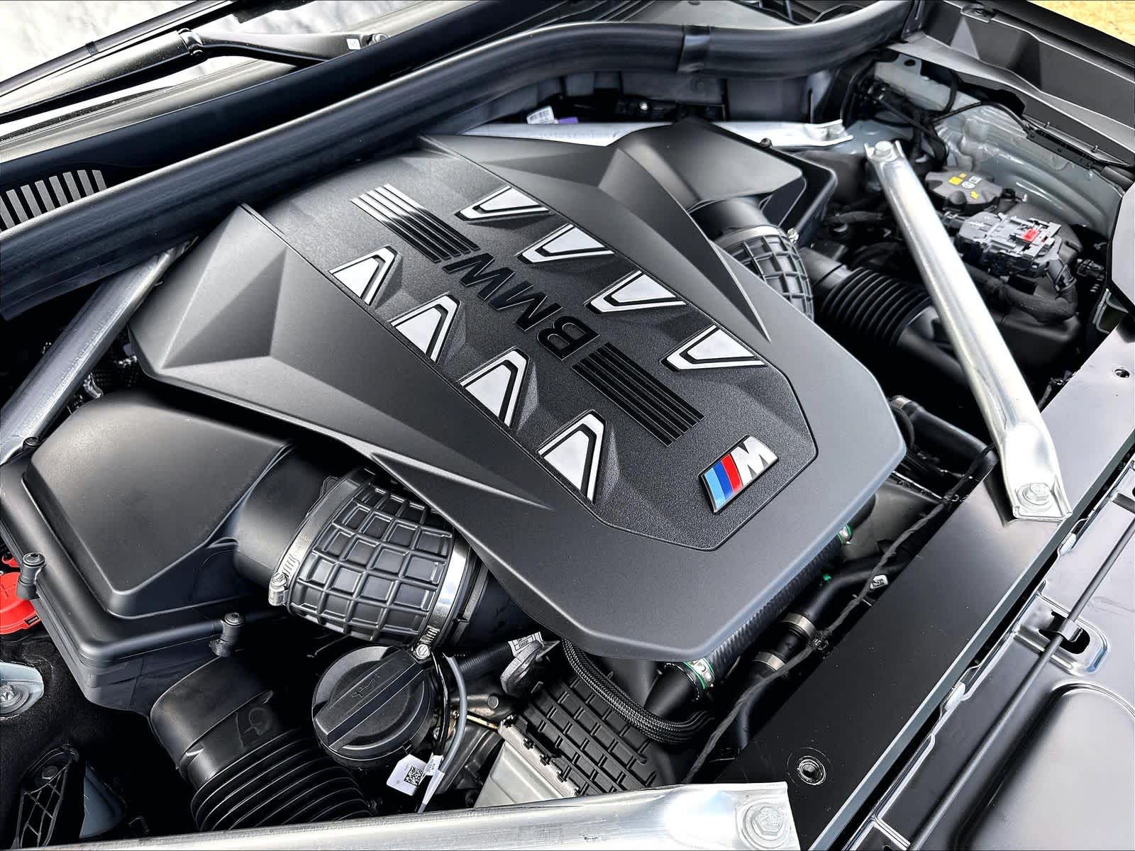 New 2027 BMW X7 M60i SUV