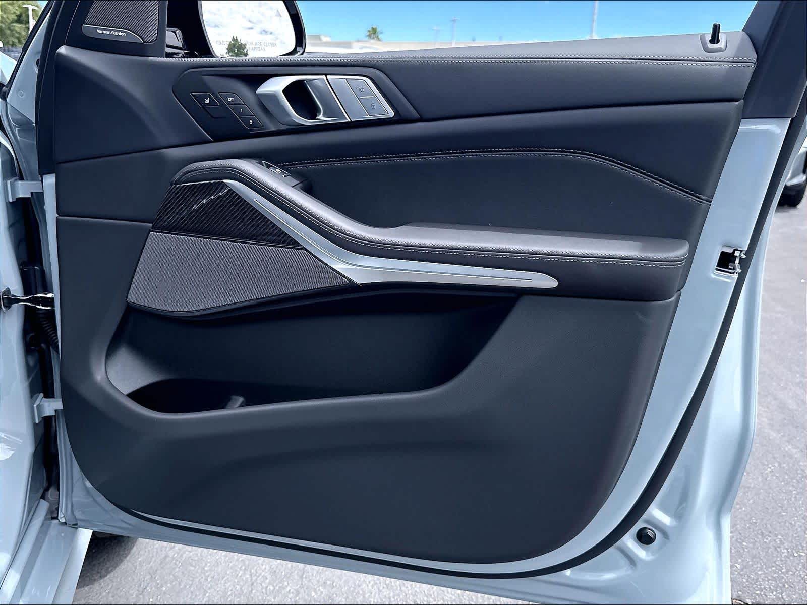 New 2027 BMW X7 M60i SUV
