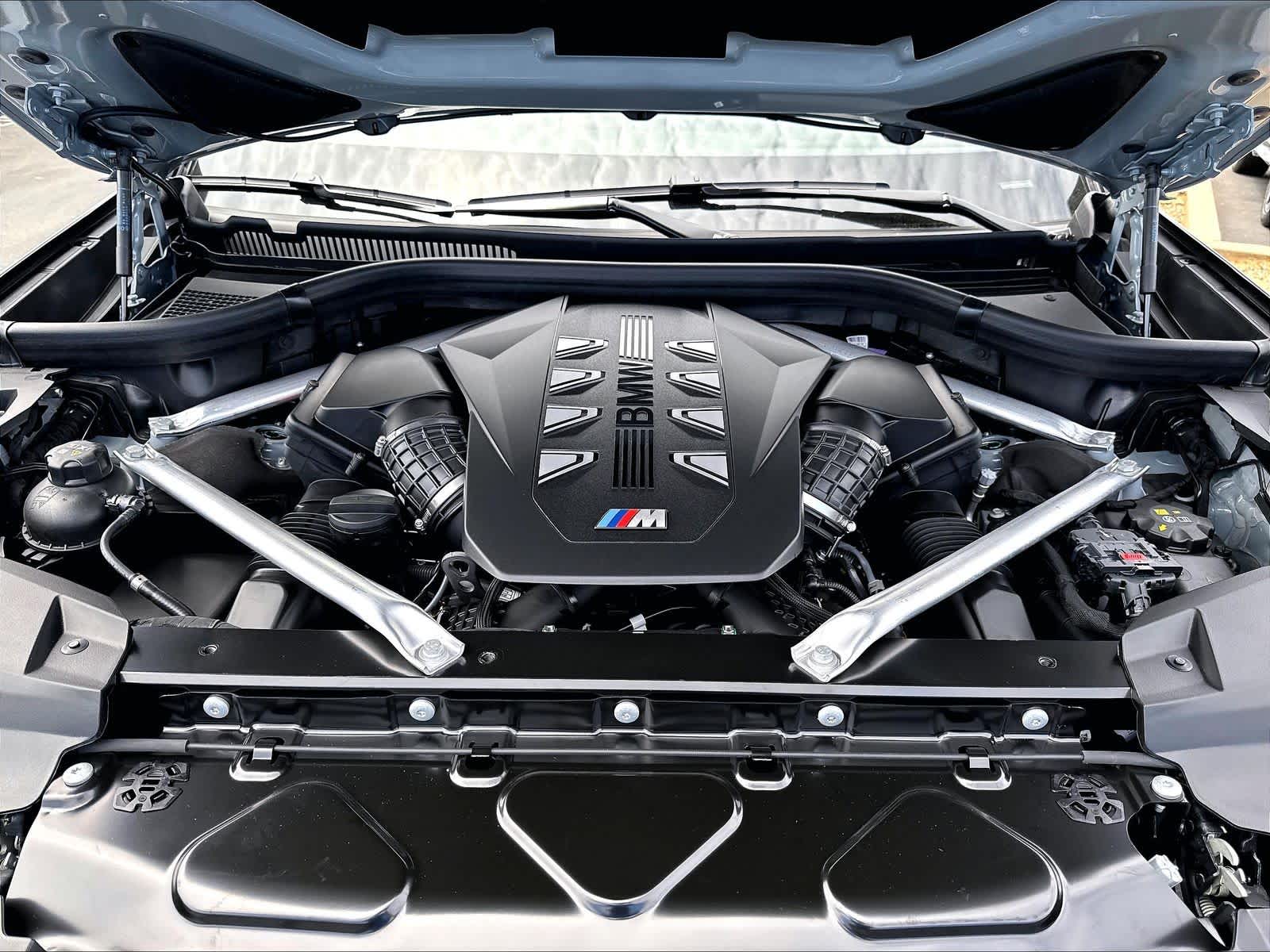 New 2027 BMW X7 M60i SUV