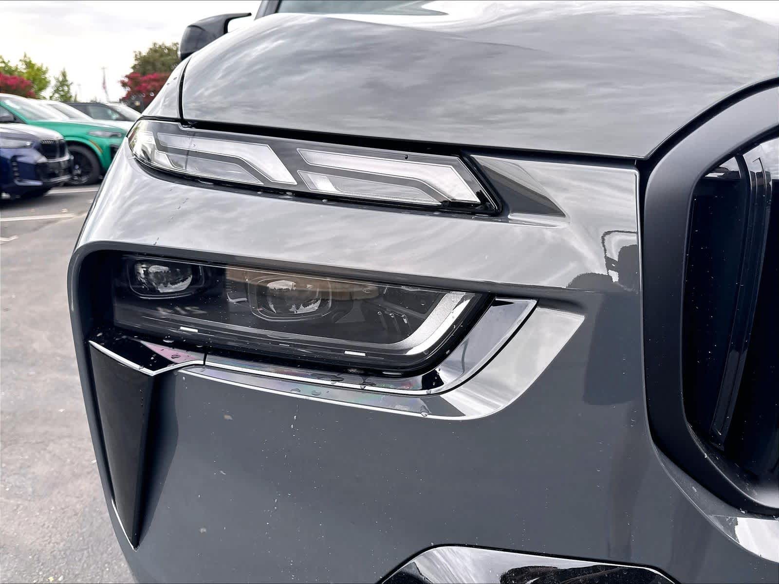 New 2027 BMW X7 M60i SUV