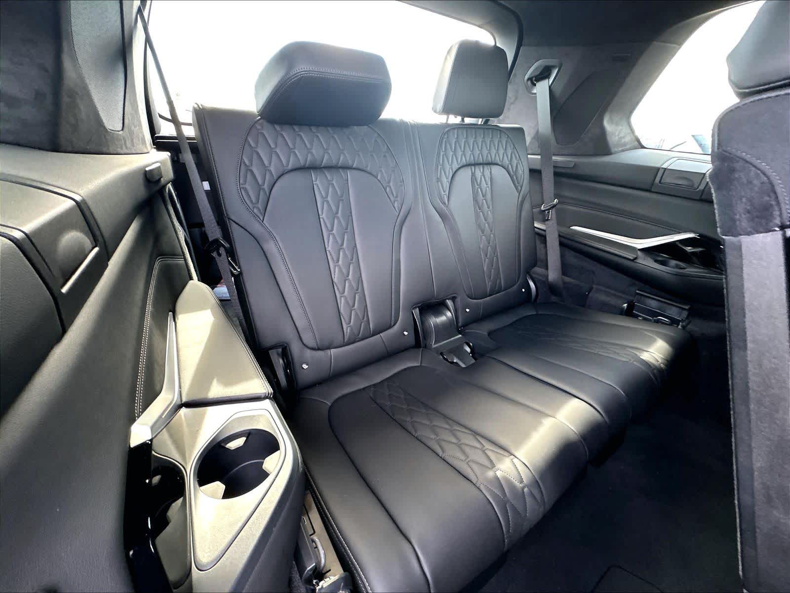 New 2027 BMW X7 M60i SUV