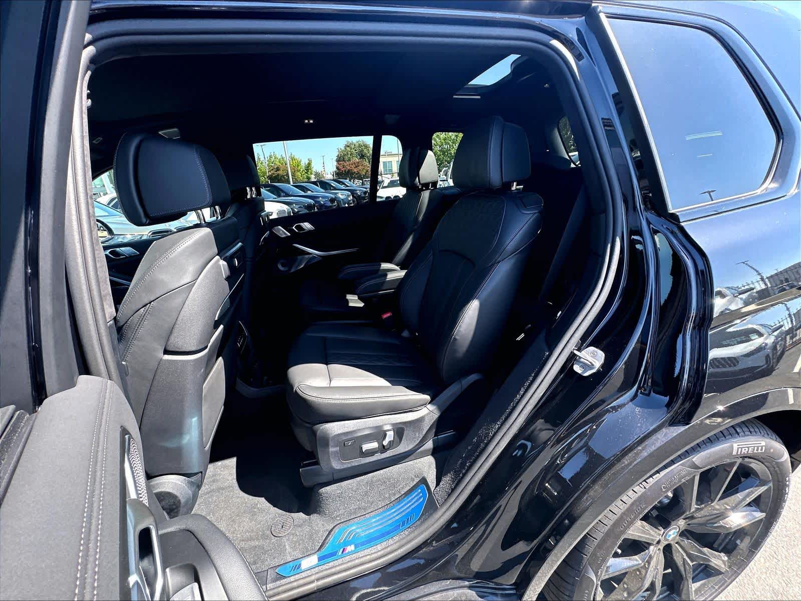 New 2027 BMW X7 M60i SUV