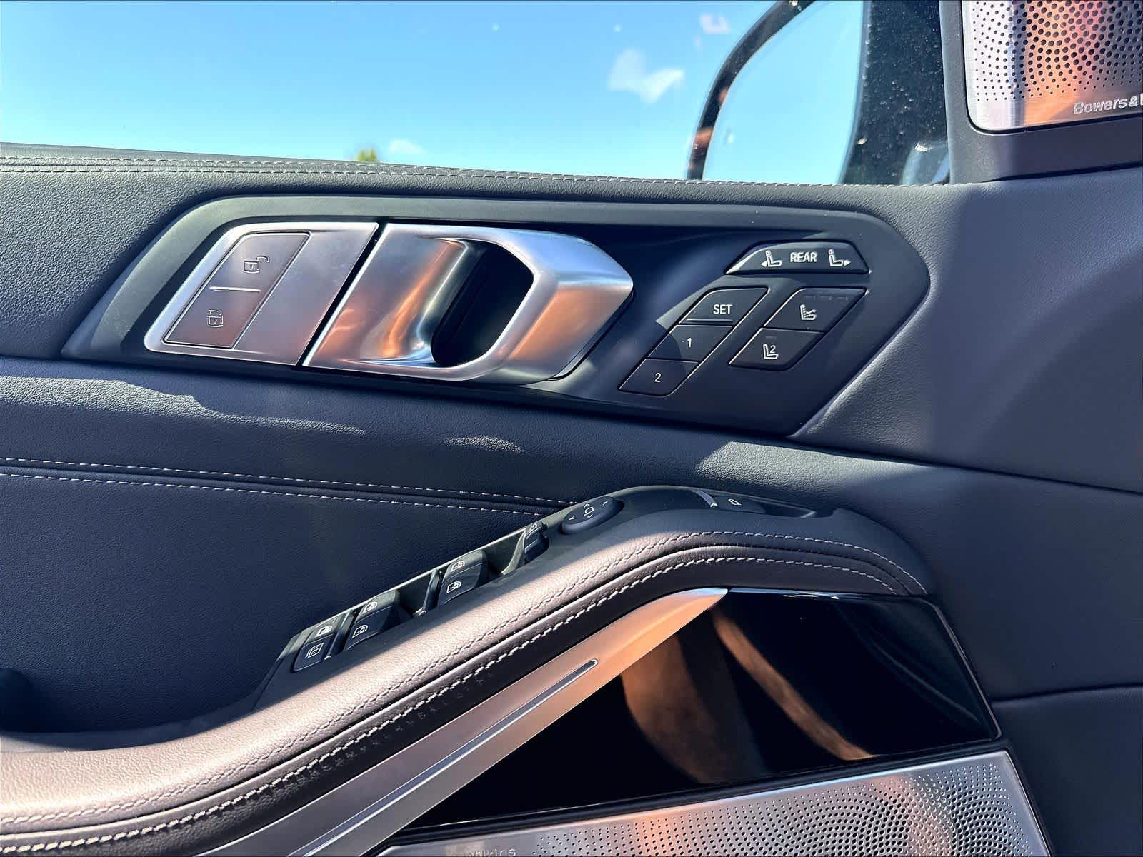 New 2027 BMW X7 M60i SUV