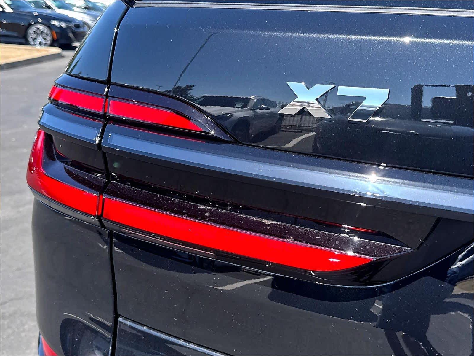 New 2027 BMW X7 M60i SUV
