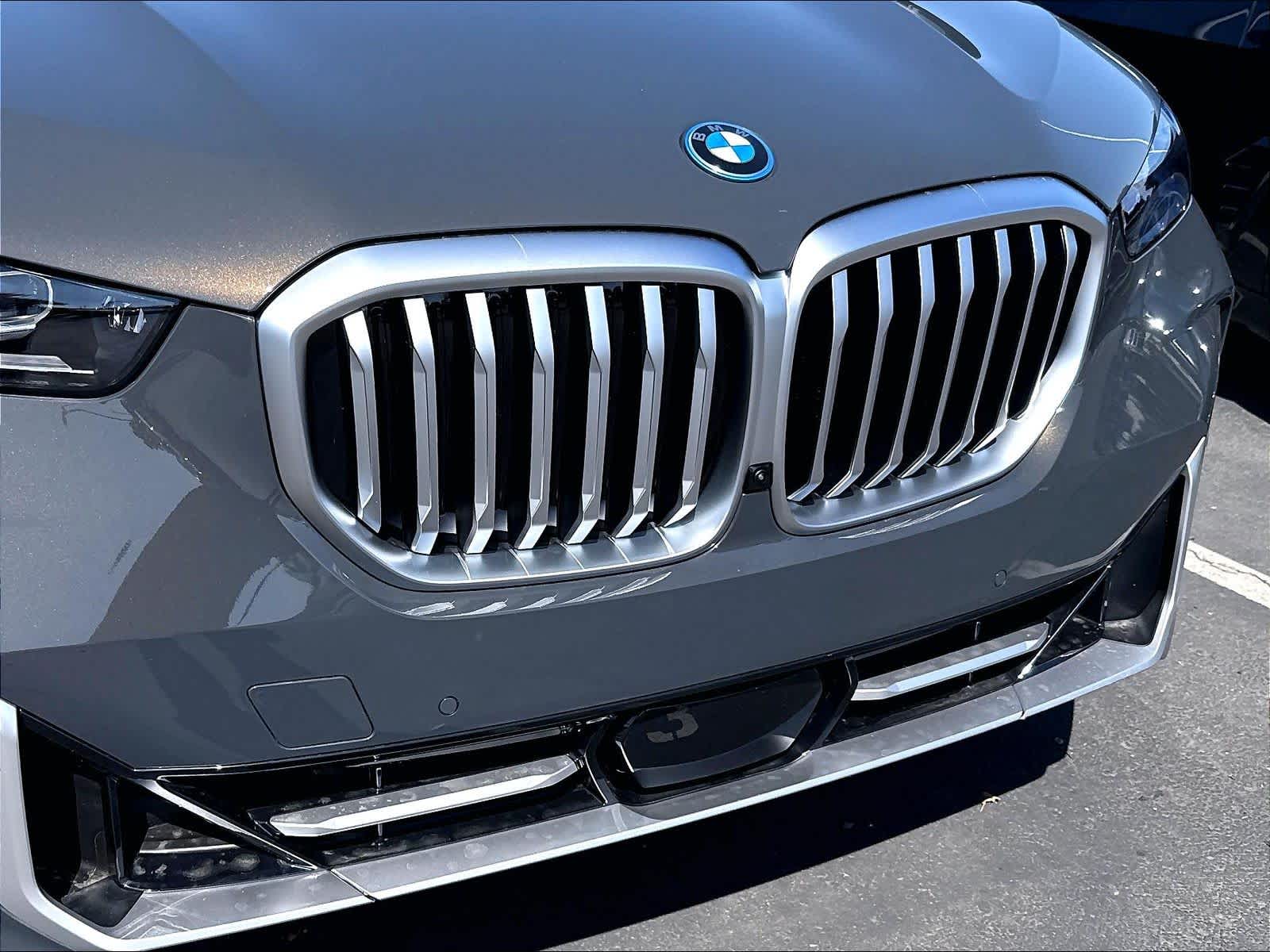 New 2026 BMW X5 xDrive50e SUV