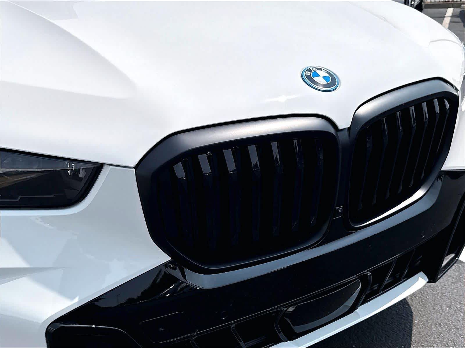 New 2026 BMW X5 xDrive50e SUV