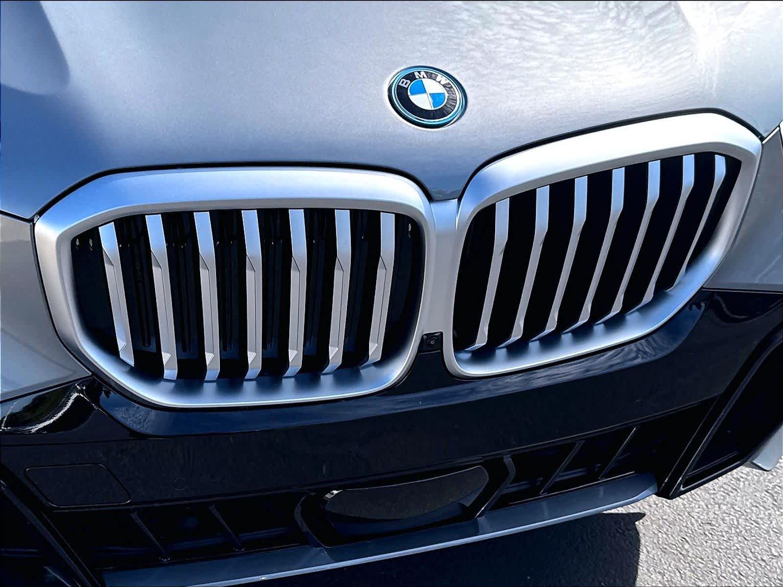 New 2026 BMW X5 xDrive50e SUV