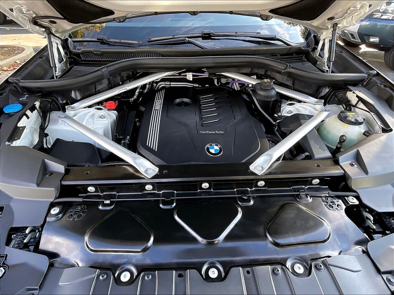Used 2022 BMW X6 xDrive40i SUV