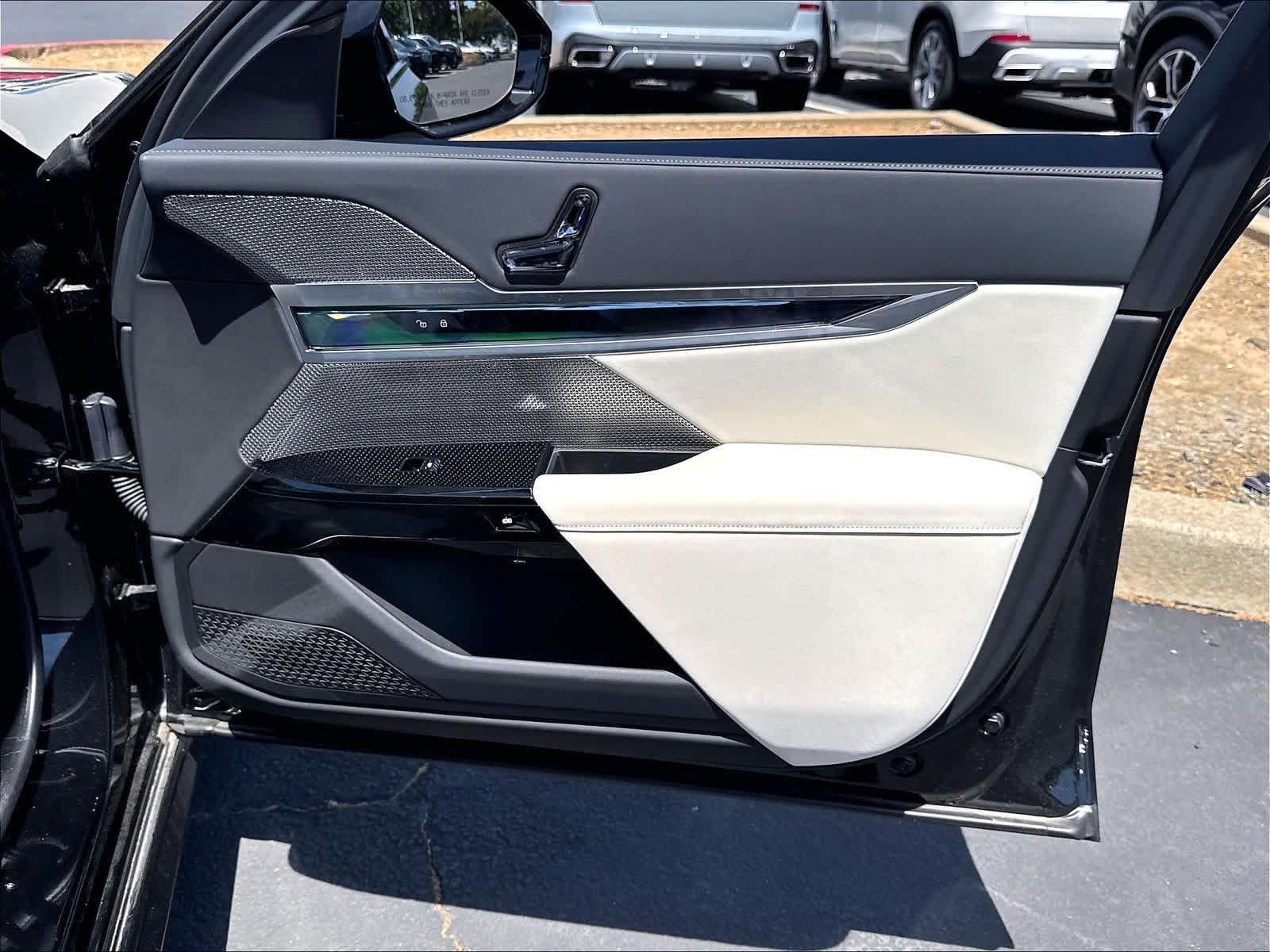 Used 2025 BMW 760i xDrive Sedan