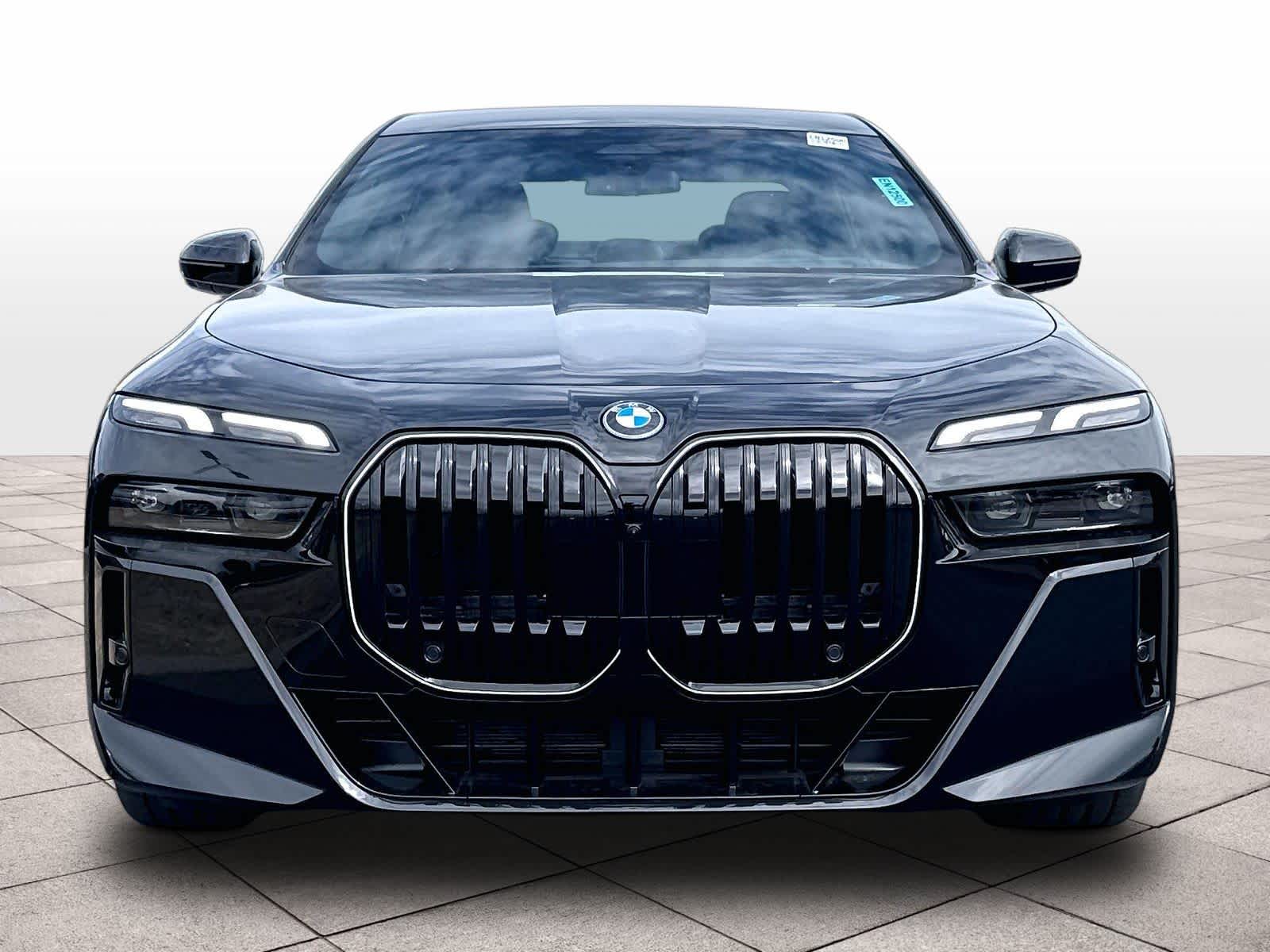 New 2026 BMW 750e xDrive Sedan