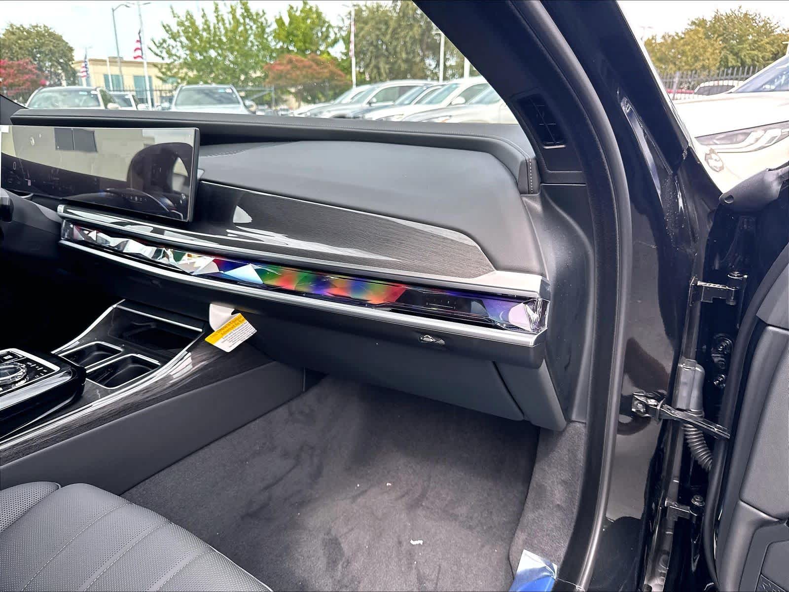 New 2026 BMW 750e xDrive Sedan