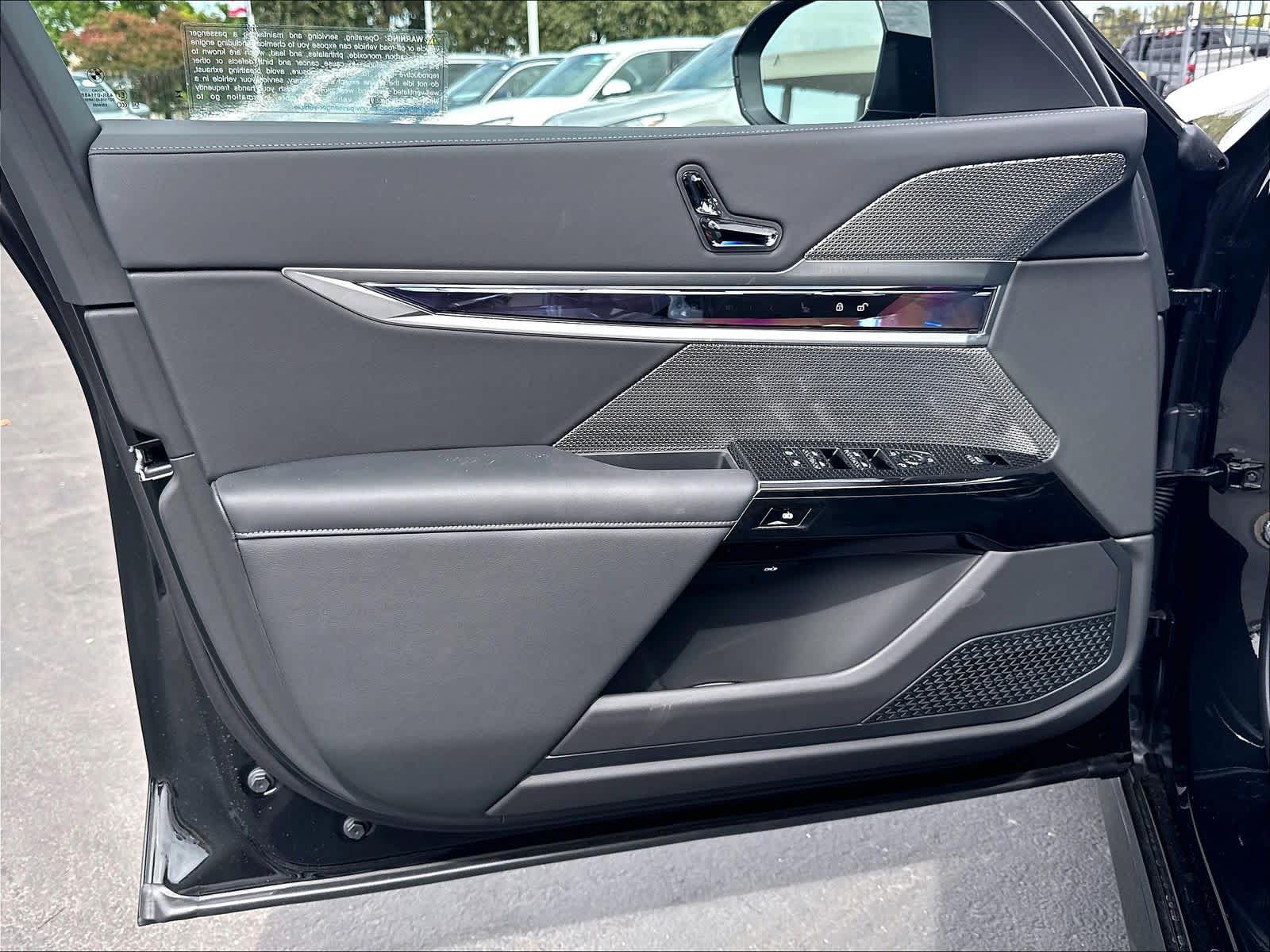 New 2026 BMW 750e xDrive Sedan