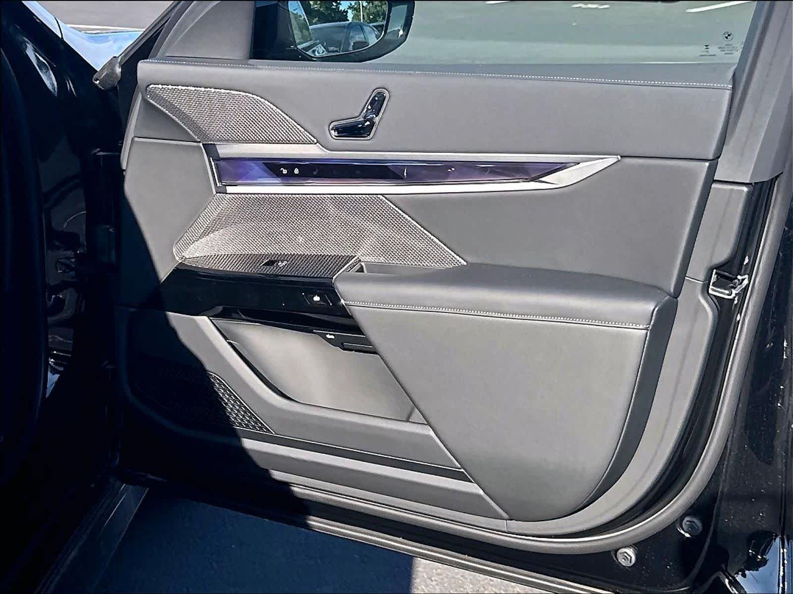 New 2026 BMW 750e xDrive Sedan
