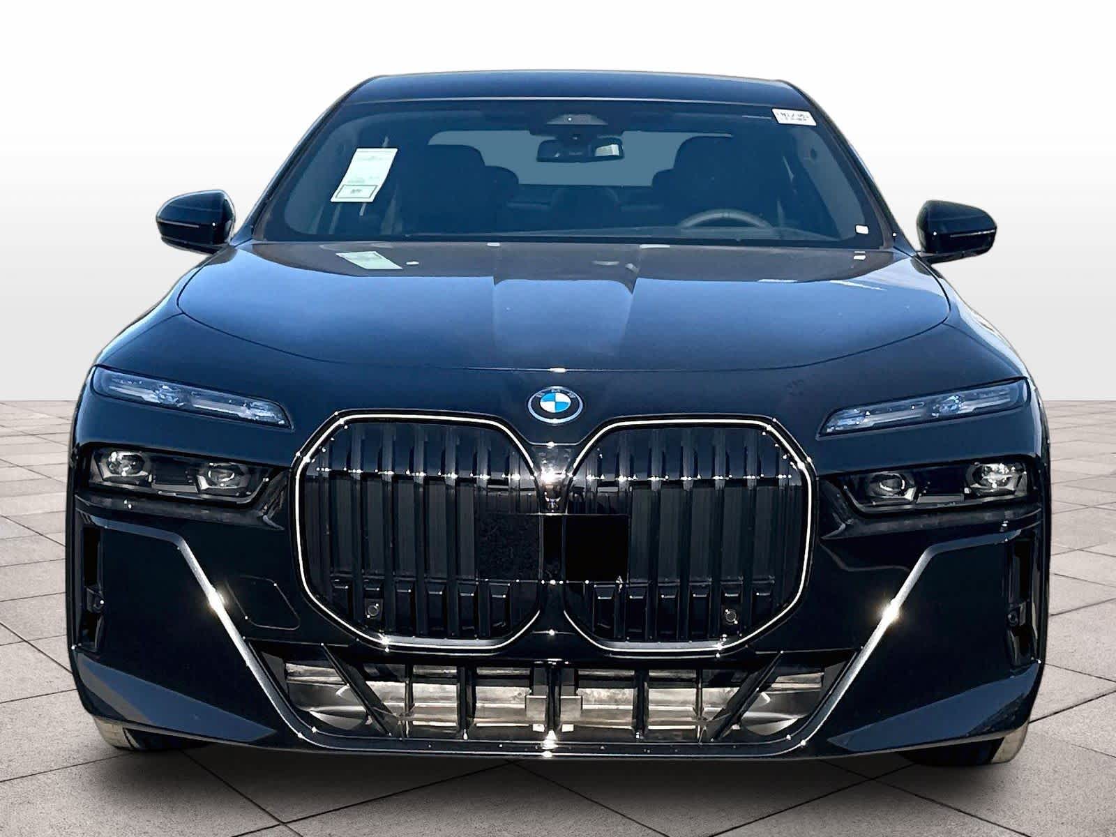 New 2026 BMW 750e xDrive Sedan
