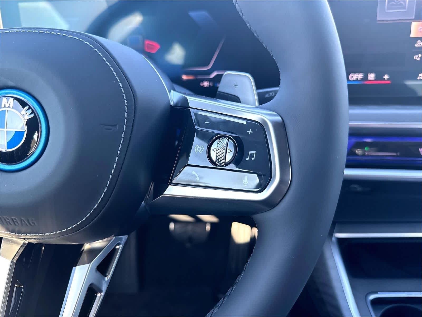 New 2026 BMW 750e xDrive Sedan