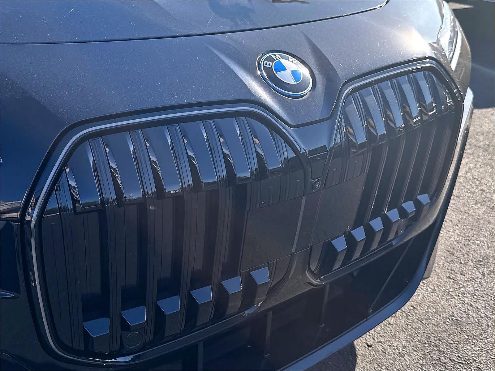 New 2026 BMW 750e xDrive Sedan