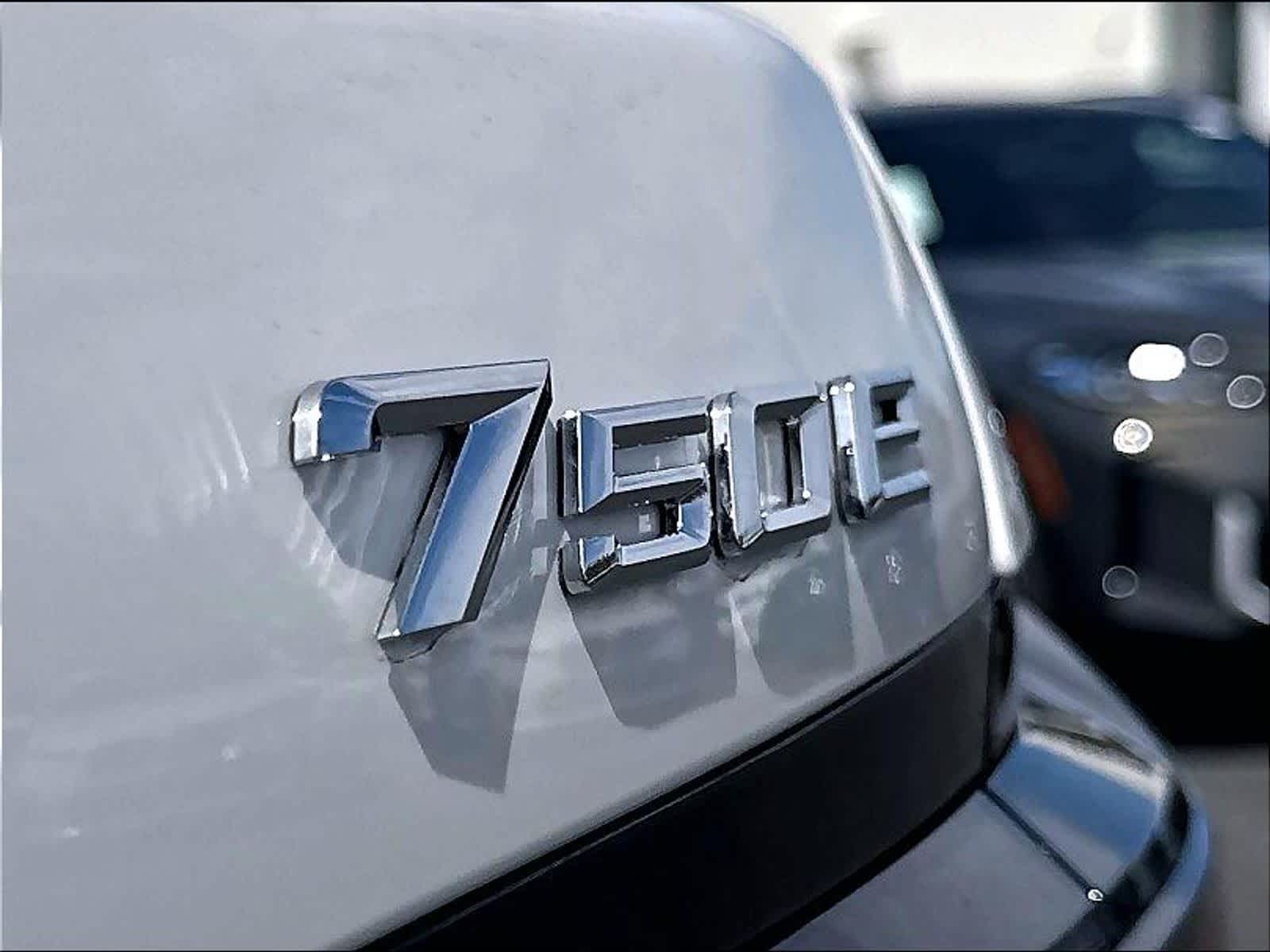 New 2026 BMW 750e xDrive Sedan