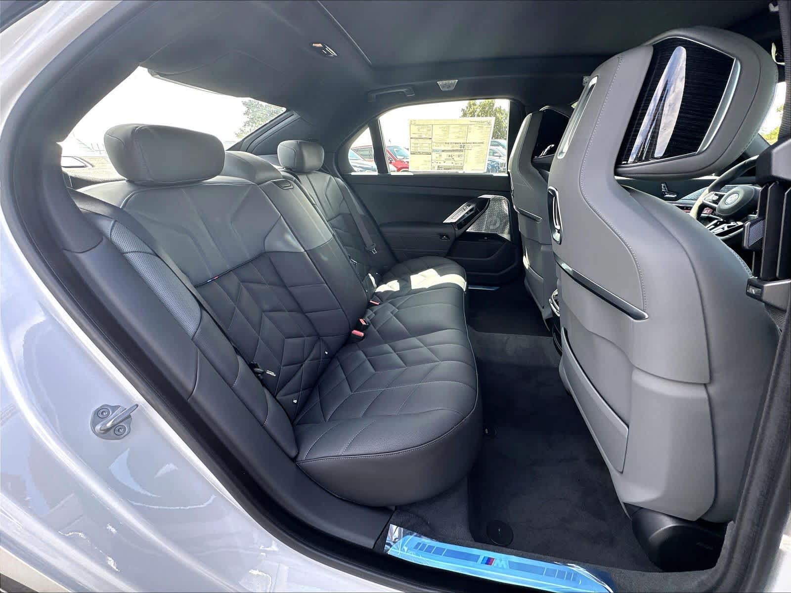 New 2026 BMW 750e xDrive Sedan