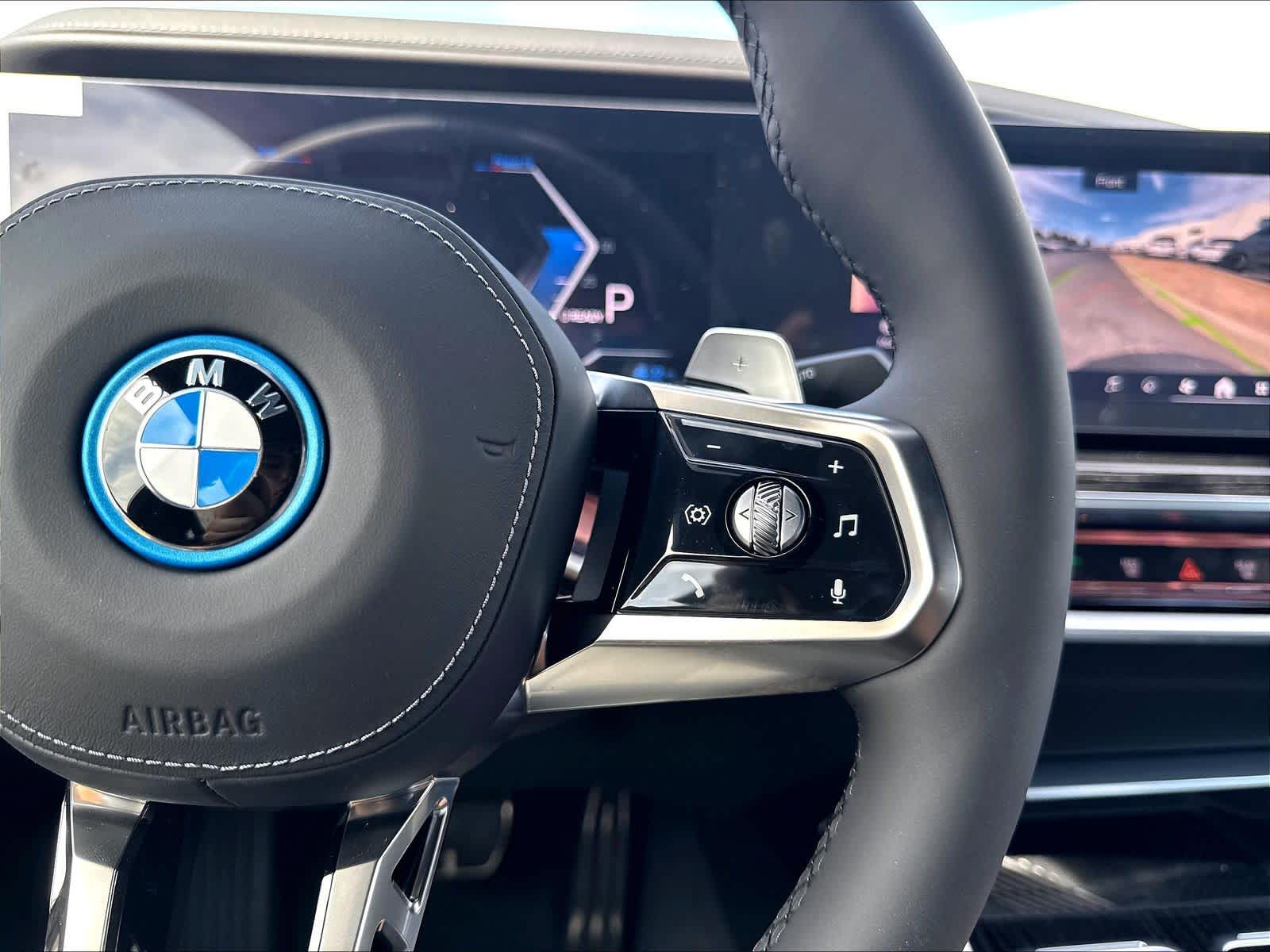 New 2026 BMW 750e xDrive Sedan