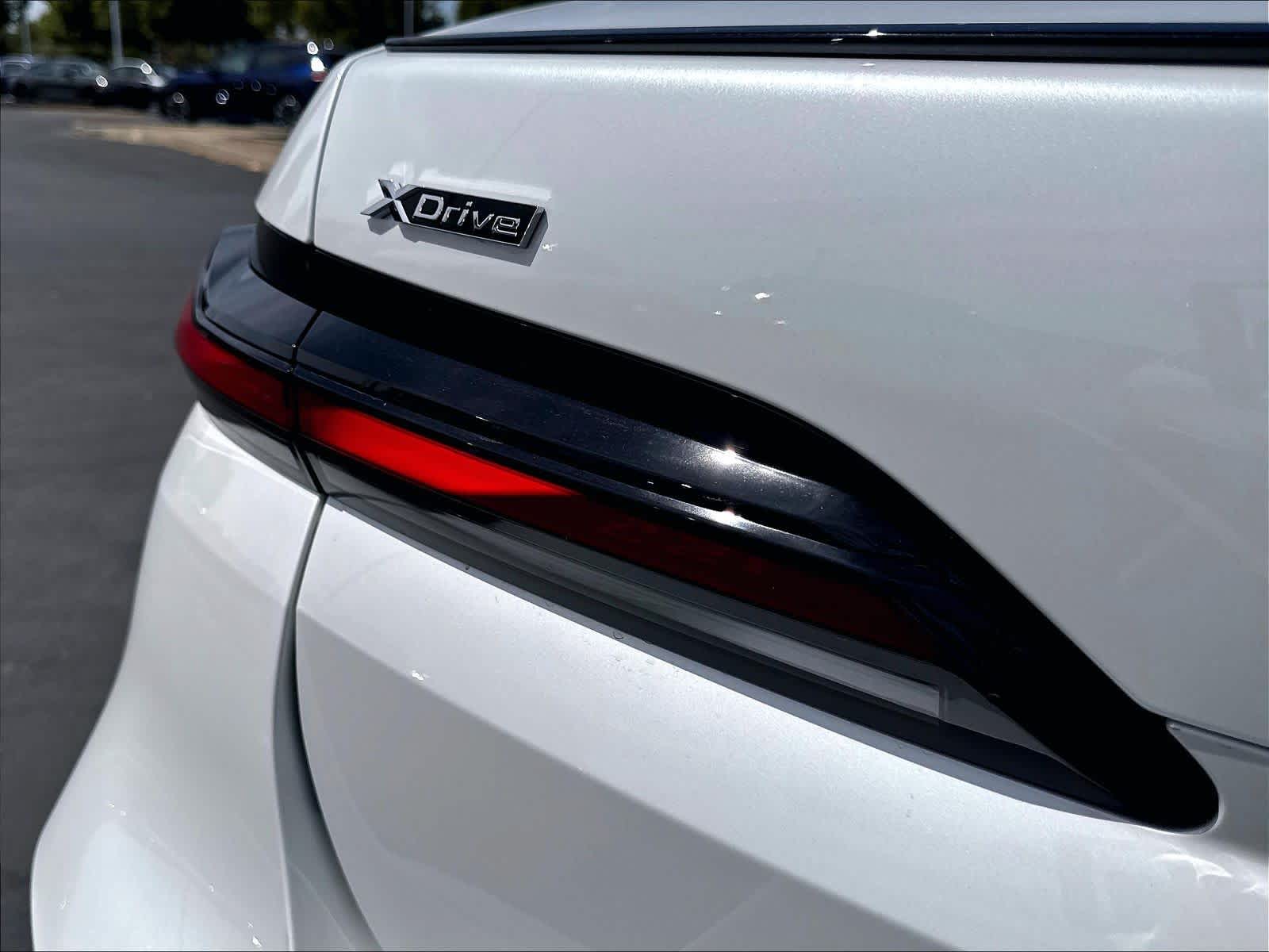New 2026 BMW 750e xDrive Sedan