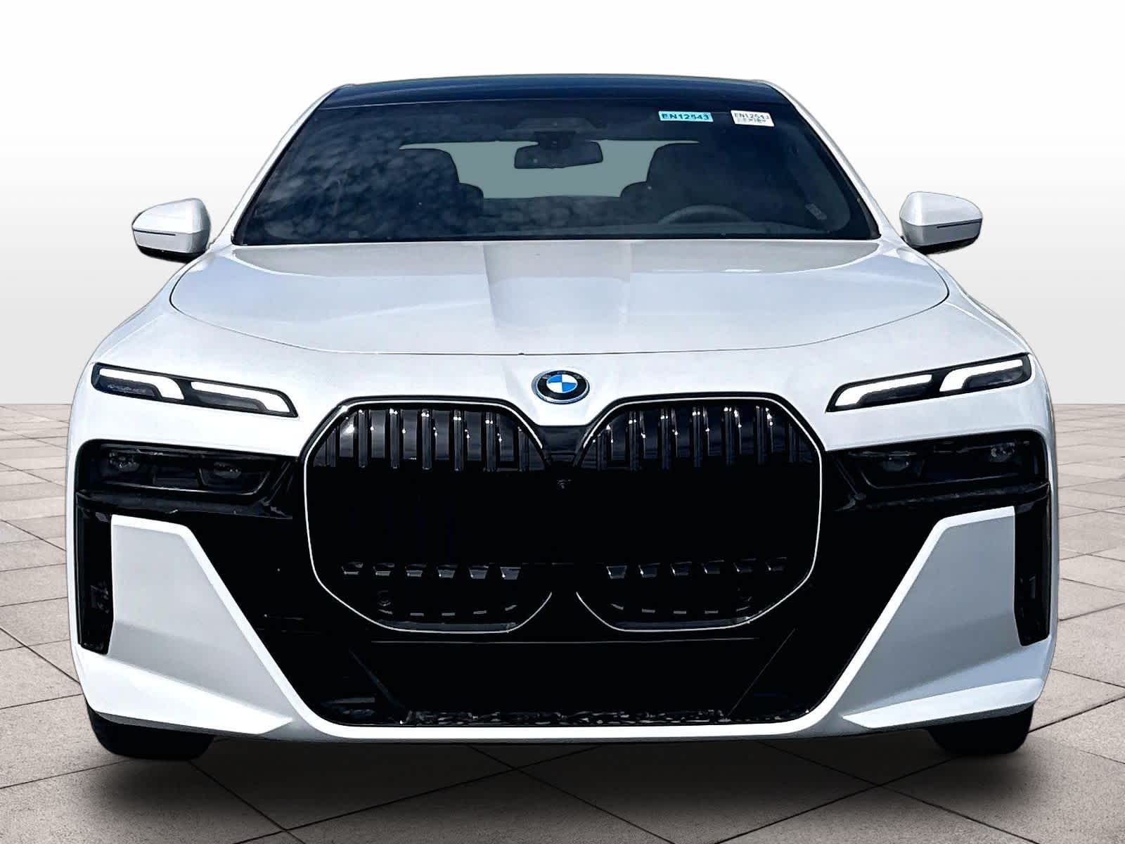 New 2026 BMW 750e xDrive Sedan
