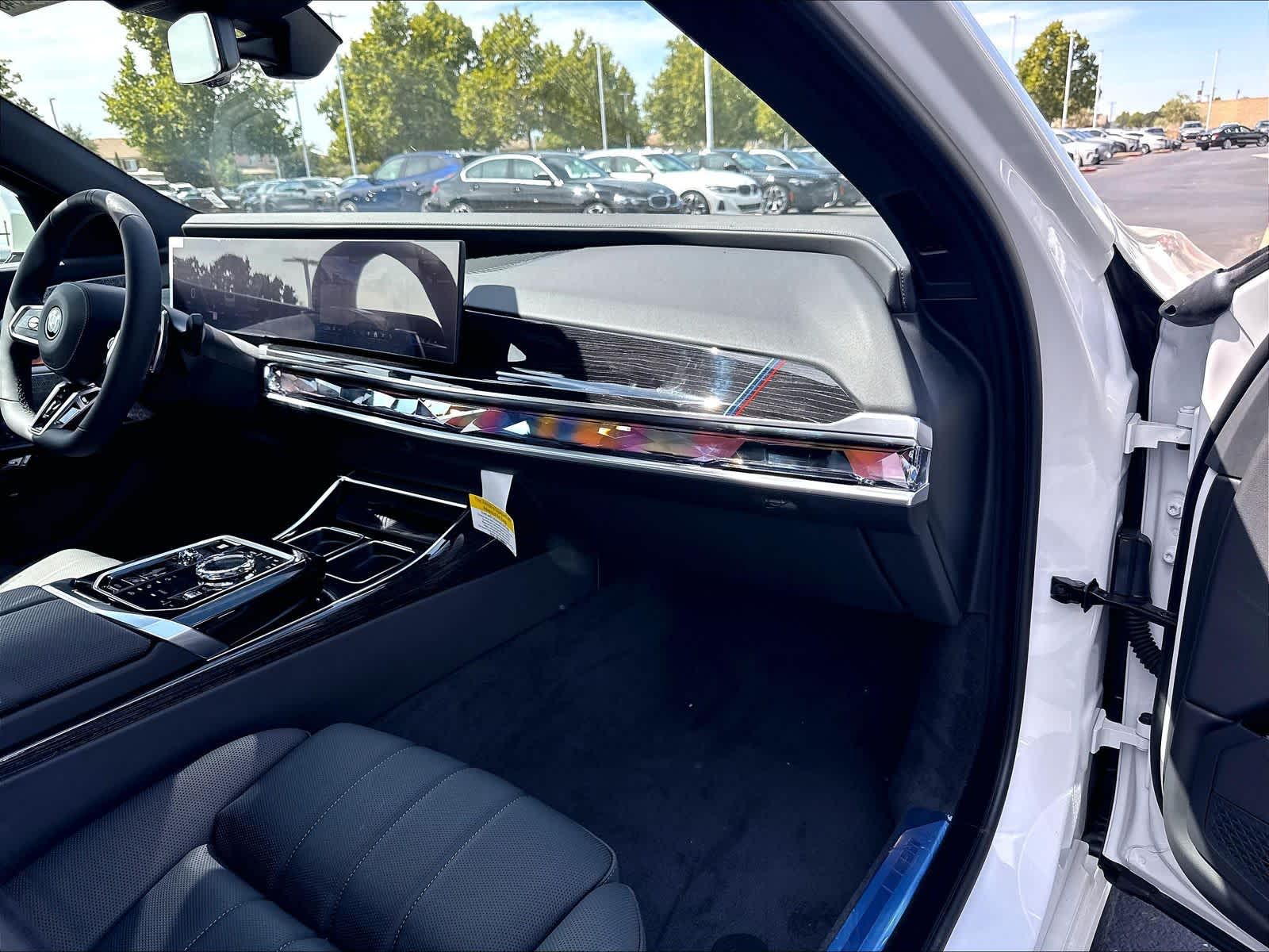 New 2026 BMW 750e xDrive Sedan