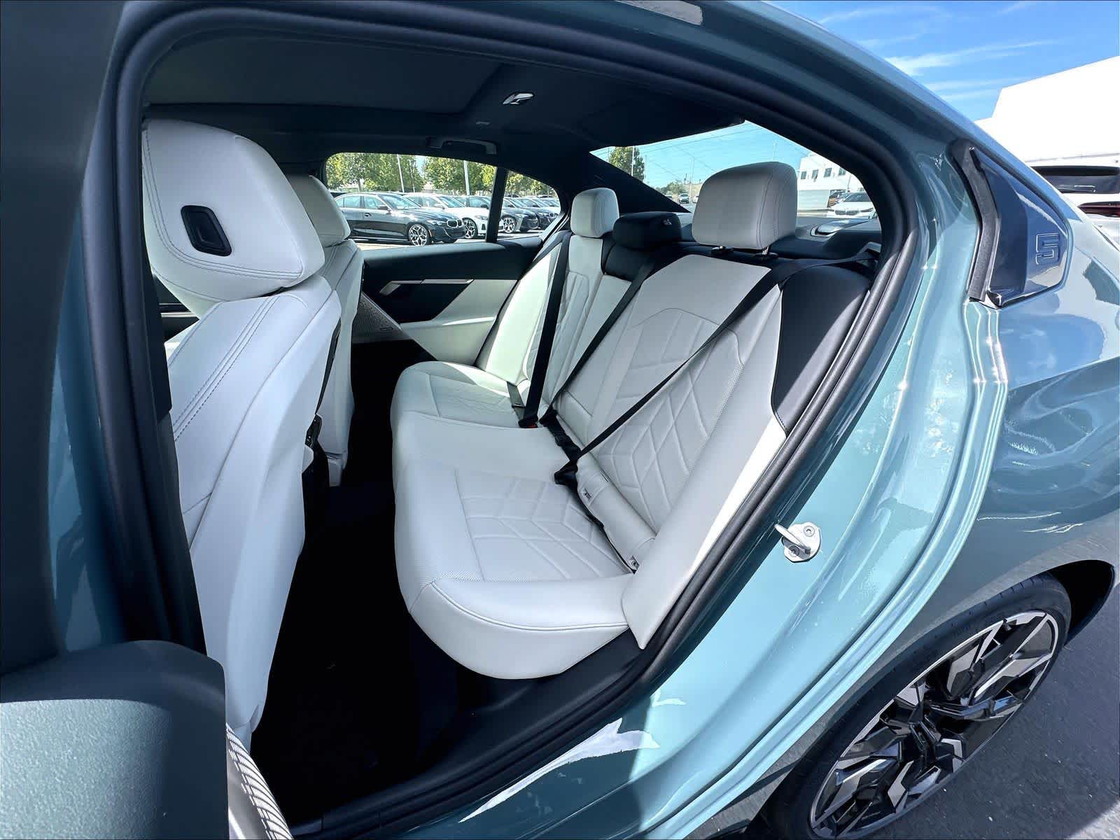 New 2027 BMW 530i Sedan