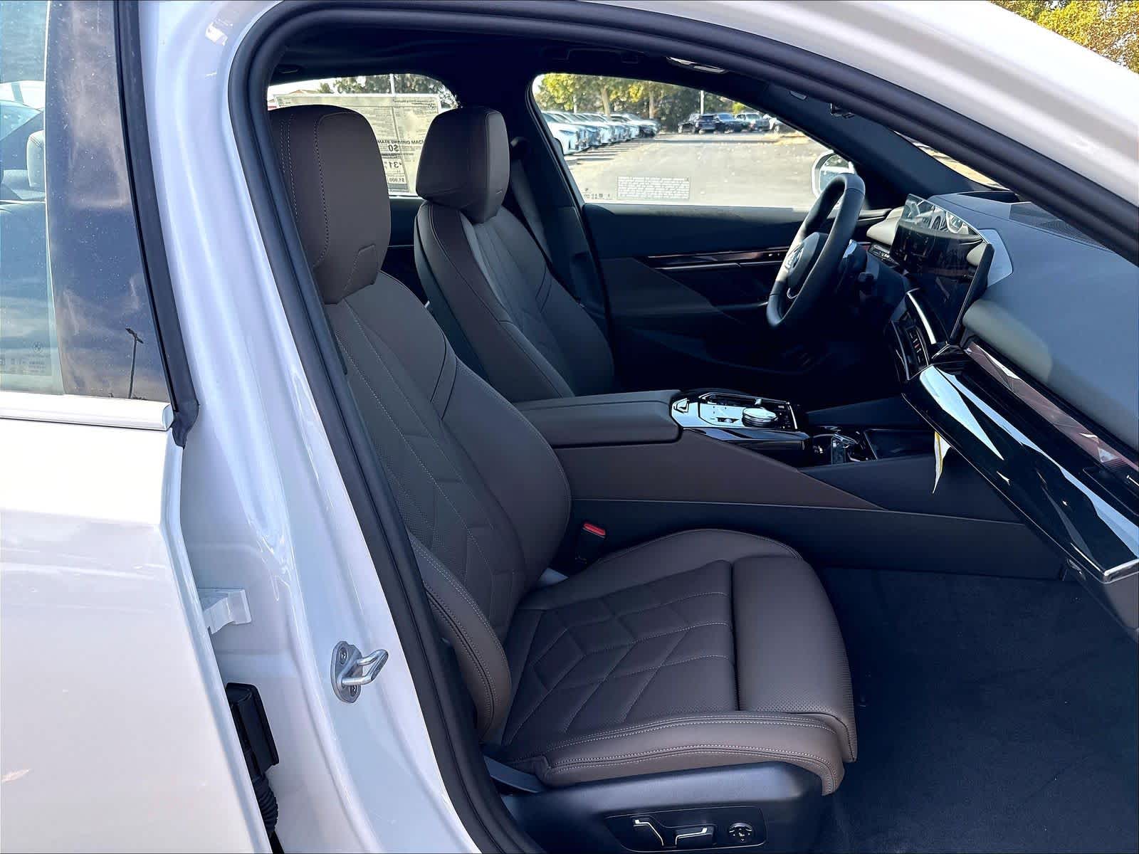 New 2027 BMW 530i Sedan