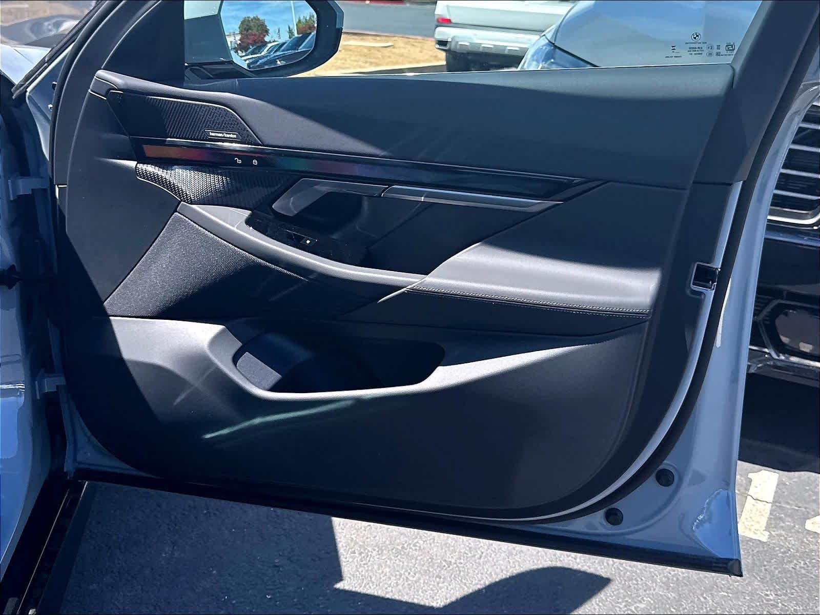 New 2027 BMW 530i Sedan