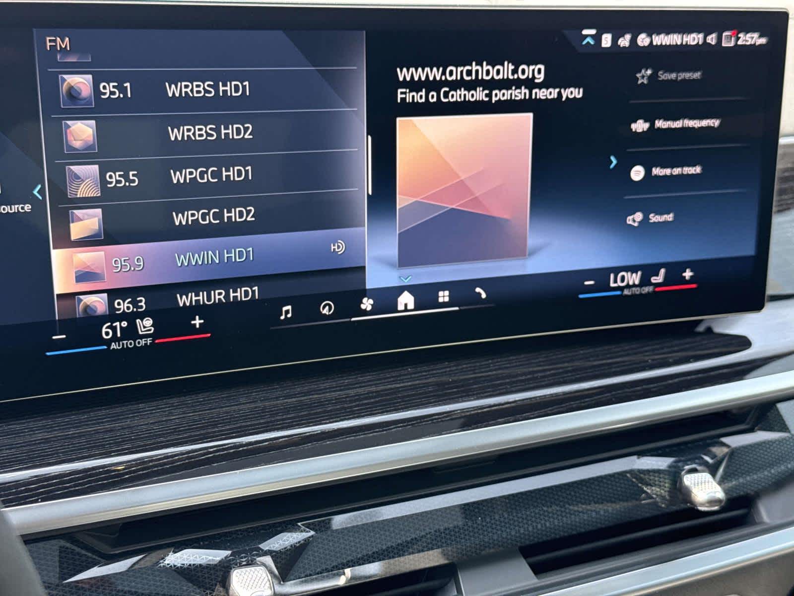 View vehicle photo 3