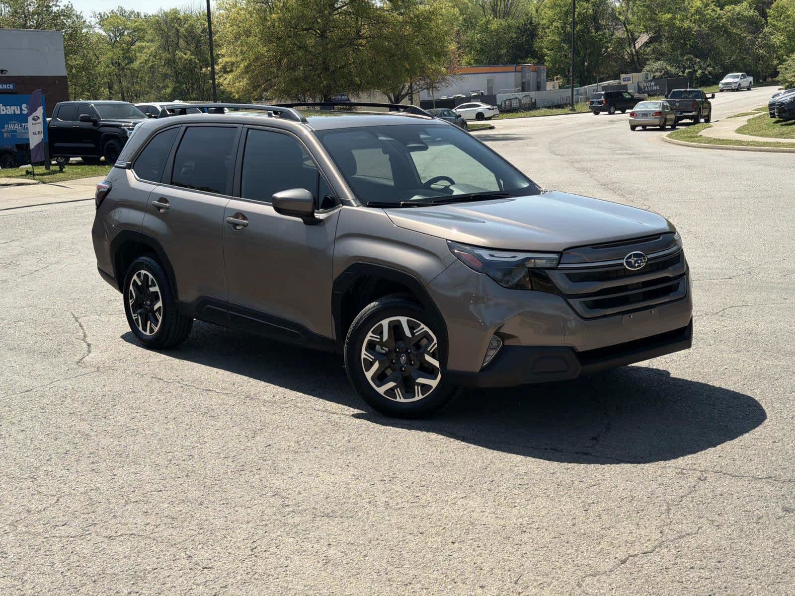 2025 Subaru Forester Premium Crossover AWD Brilliant Bronze Metallic SUV/Crossover Tracción en las cuatro ruedas Transmisión variable continua
