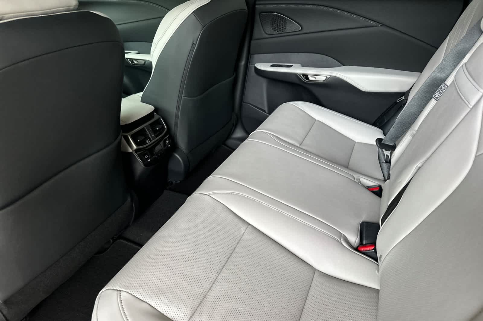 2025 Lexus RX 350h Premium AWD photo 4