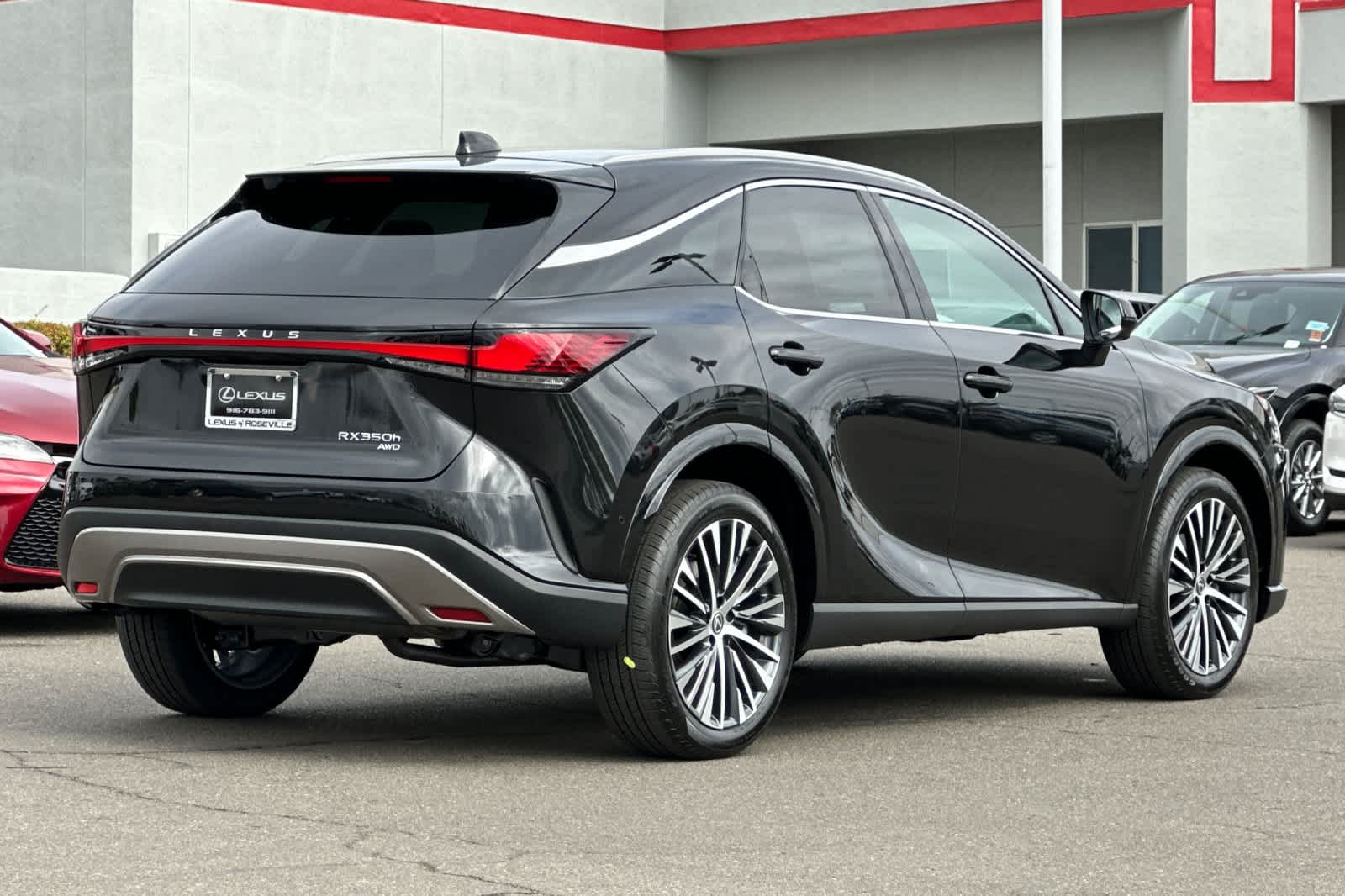 2025 Lexus RX 350h Premium AWD photo 2