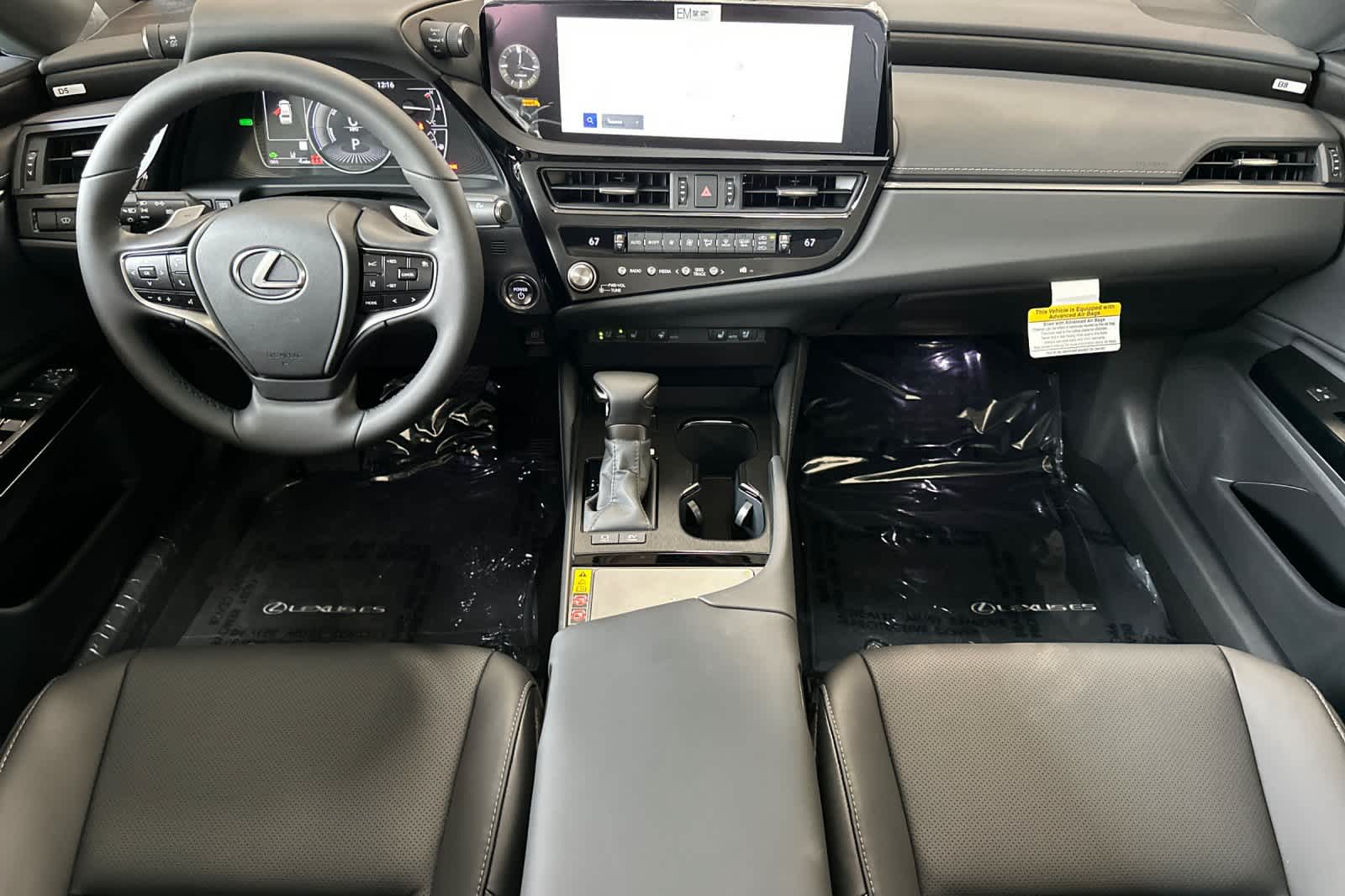 2025 Lexus ES 300h photo 3