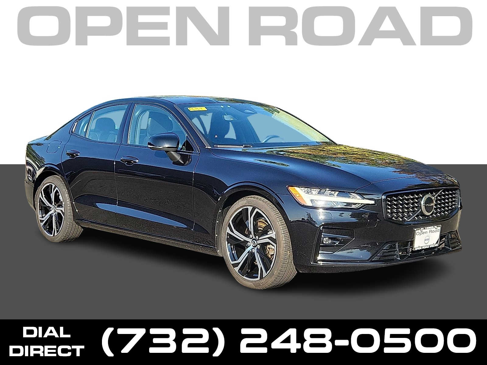 2024 Volvo S60 B5 Core Dark Theme FWD