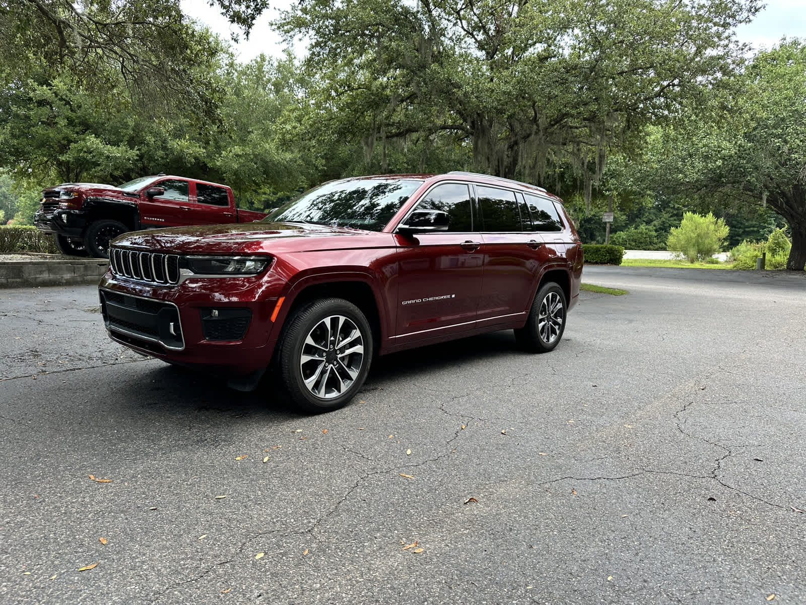 2023 Jeep Grand Cherokee L Overland - 0