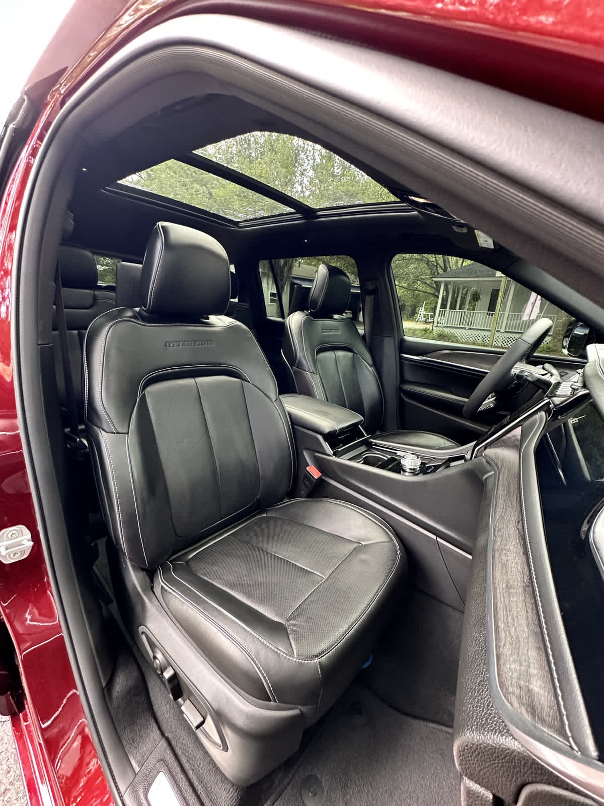 2023 Jeep Grand Cherokee L Overland - 10