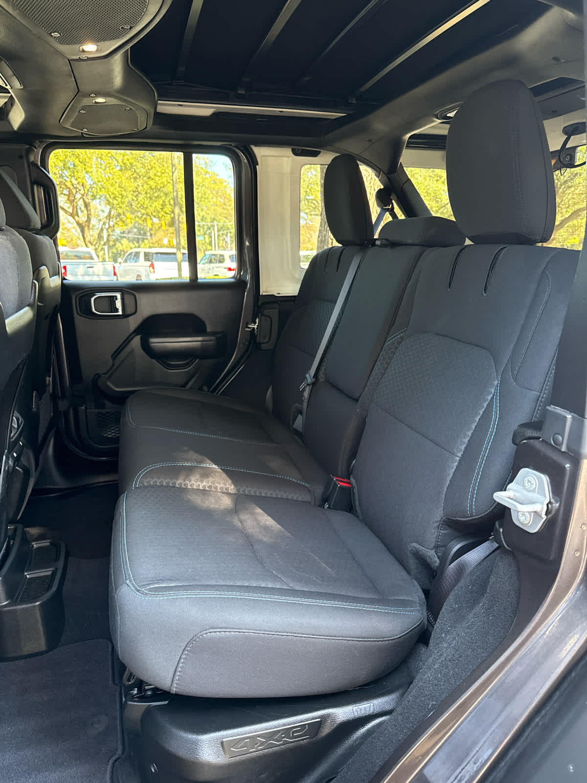 2025 Jeep Wrangler 4xe Rubicon - 10